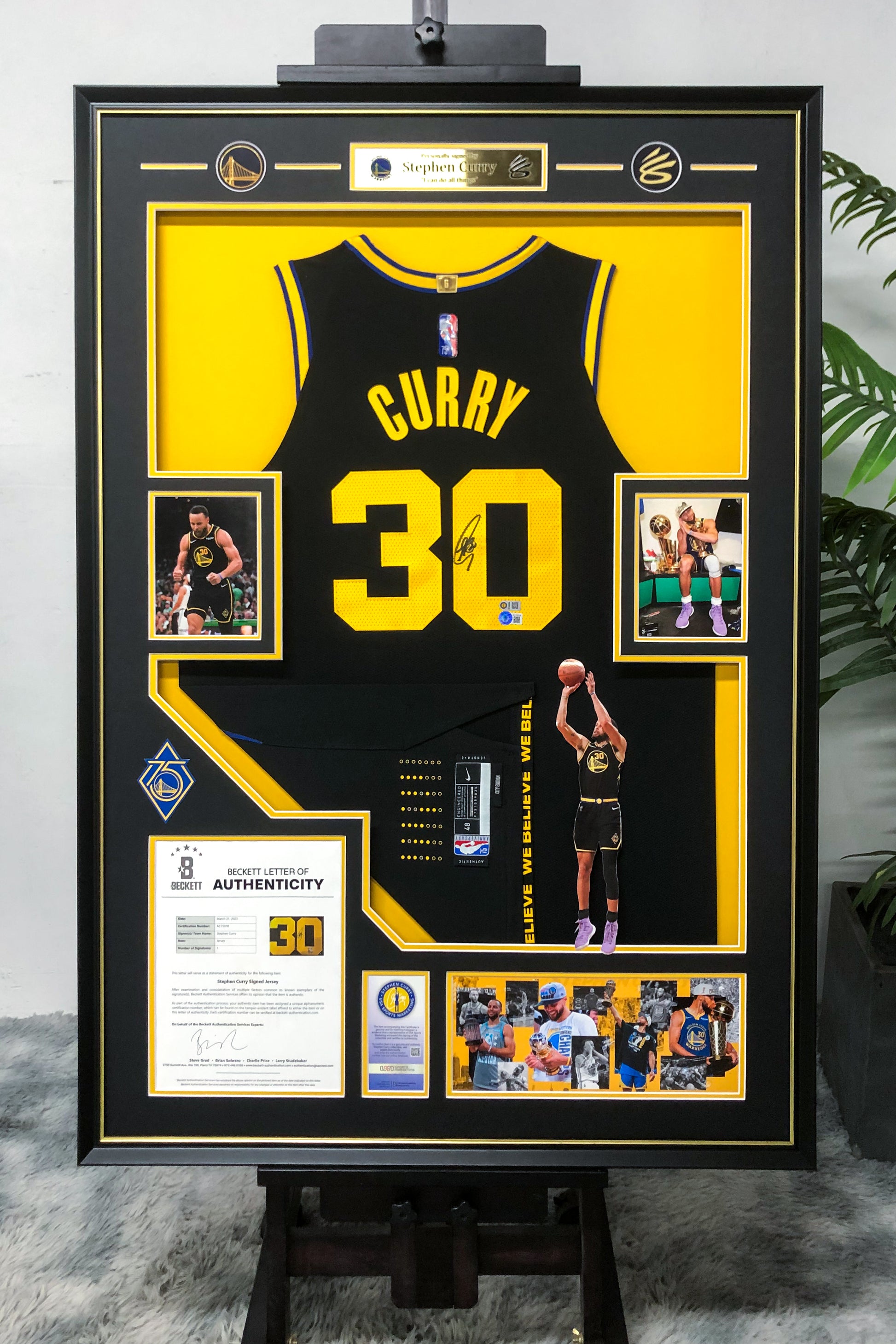 Golden State Warriors Stephen Curry Autographed Jersey with Personalized Custom Design Framed 000047
