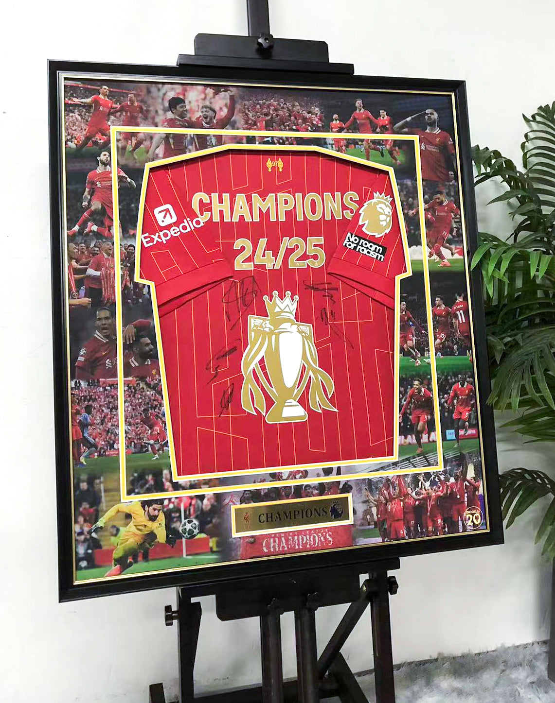Liverpool FC Football Club  Autographed Jersey with Standard Design Framed 000044