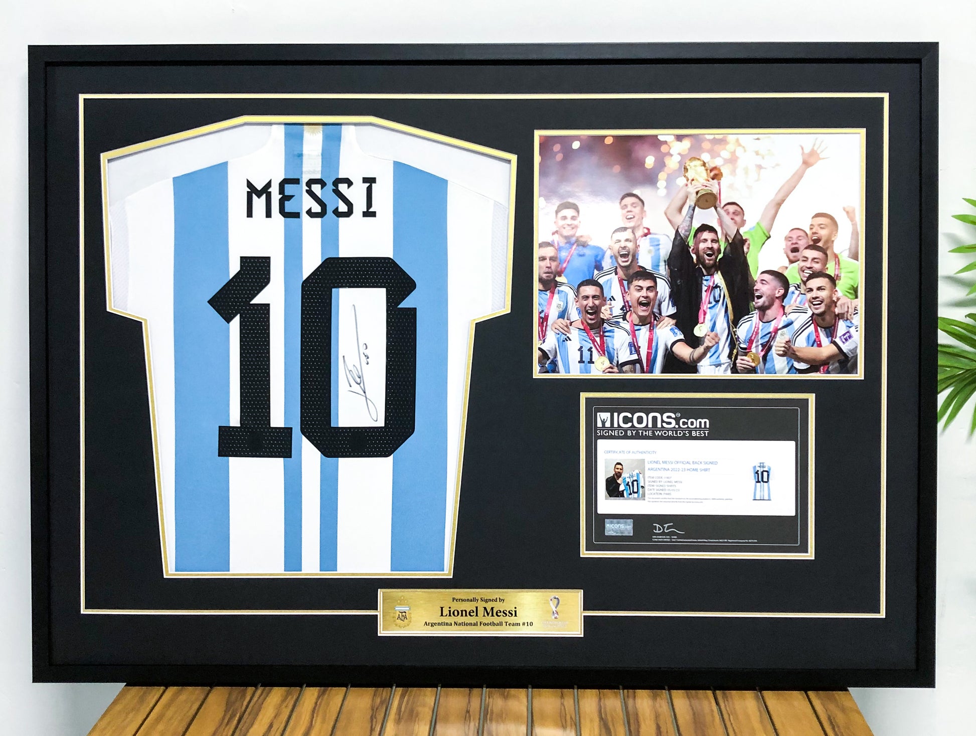 Argentina Lionel Messi  Autographed Jersey with Personalized Custom Design Framed 000015