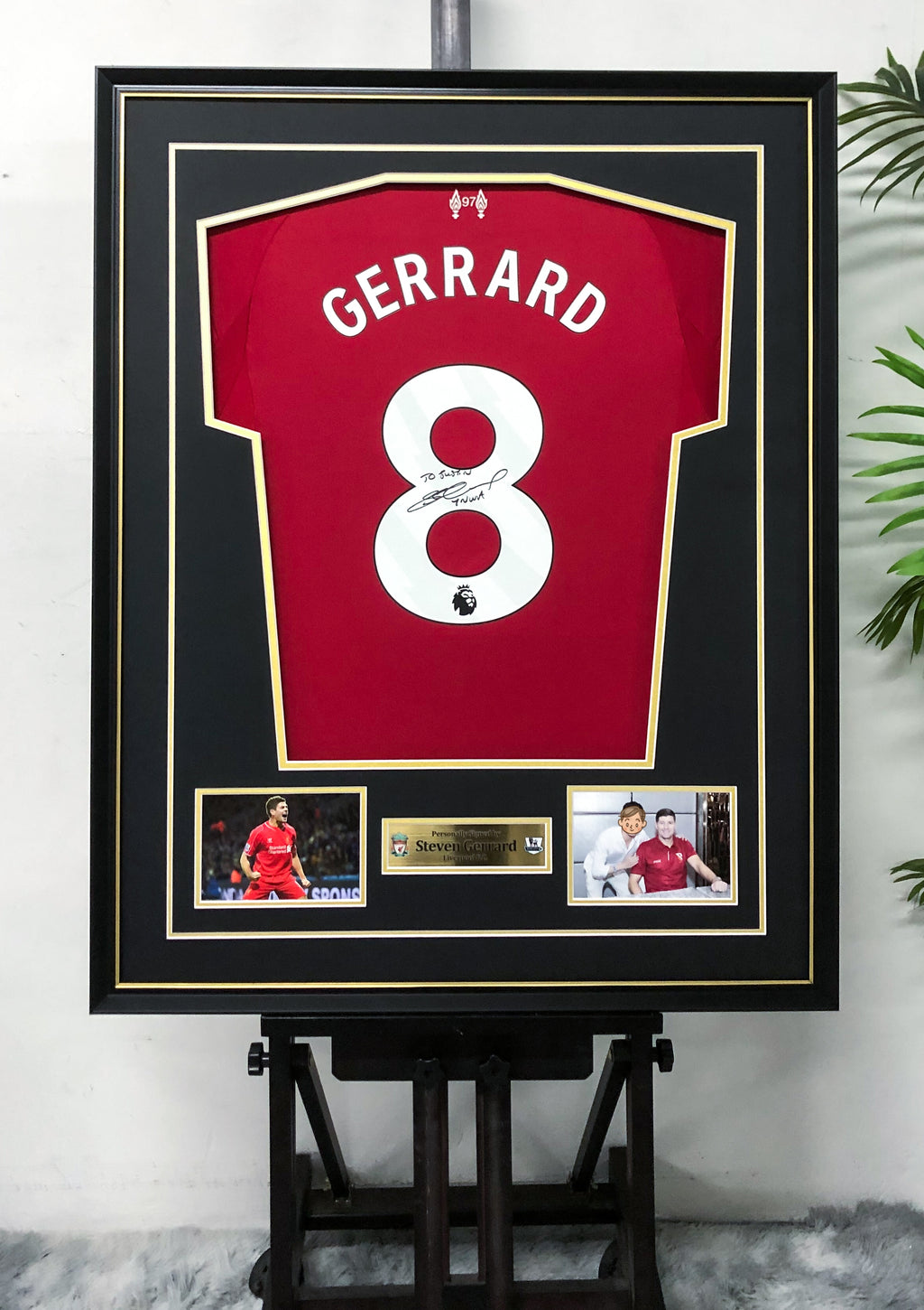 Liverpool FC STEVEN GERRARD Football Club Autographed Jersey with Standard Design Framed 000048