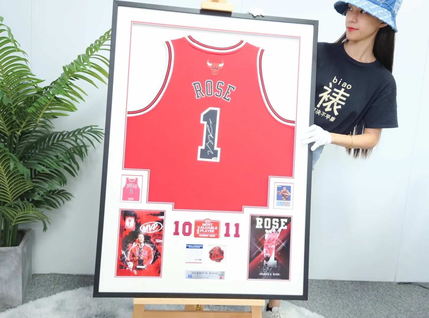 Chicago Bulls Derrick Rose Autographed Jersey with Personalized Custom Design Framed 00005