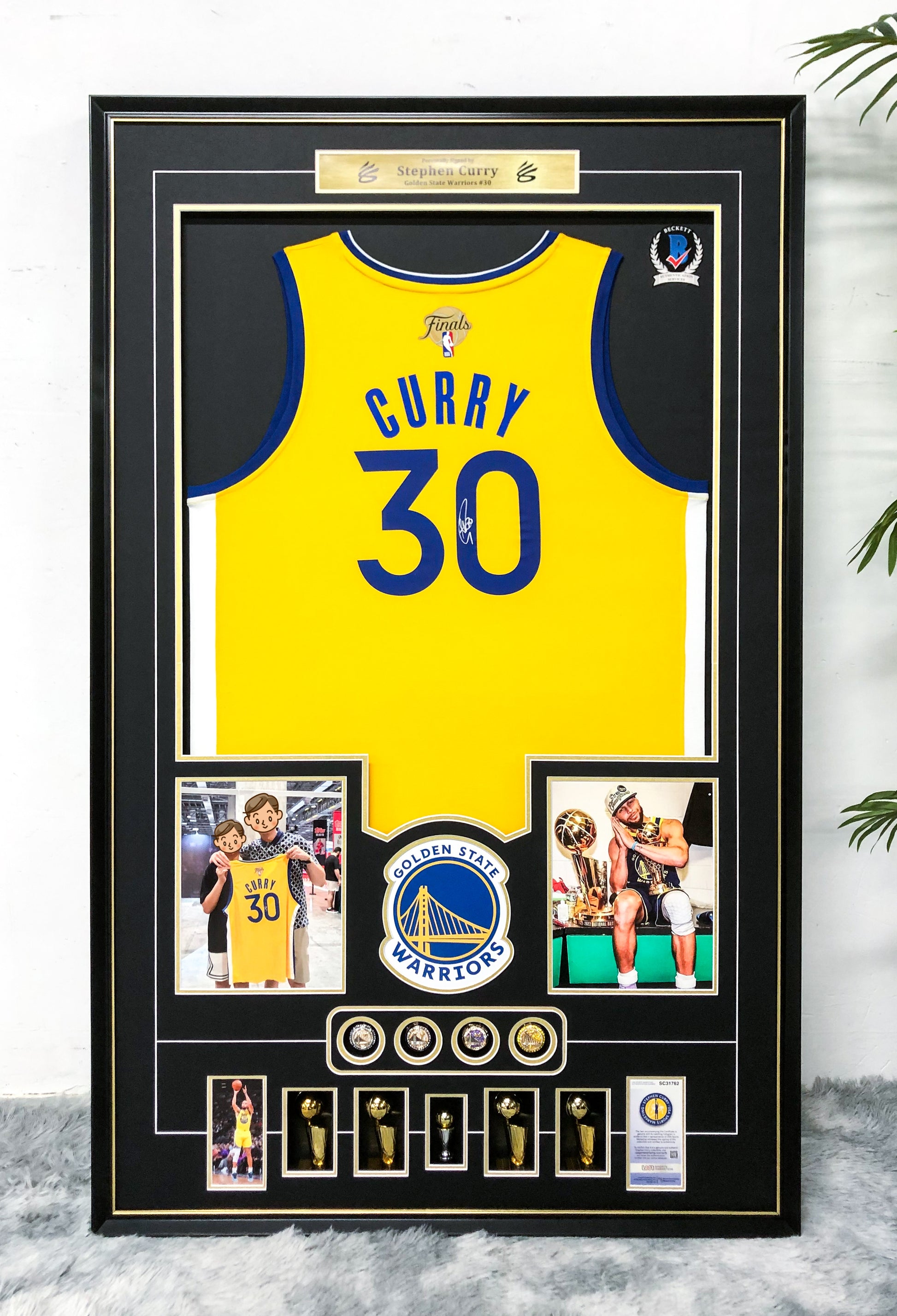 Golden State Warriors Stephen Curry Autographed Jersey with Personalized Custom Design Framed 000065