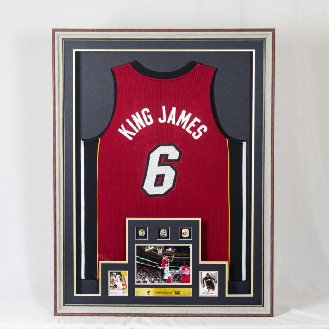 Miami Heat LeBron James Autographed Jersey with Personalized Custom Design Framed 00001