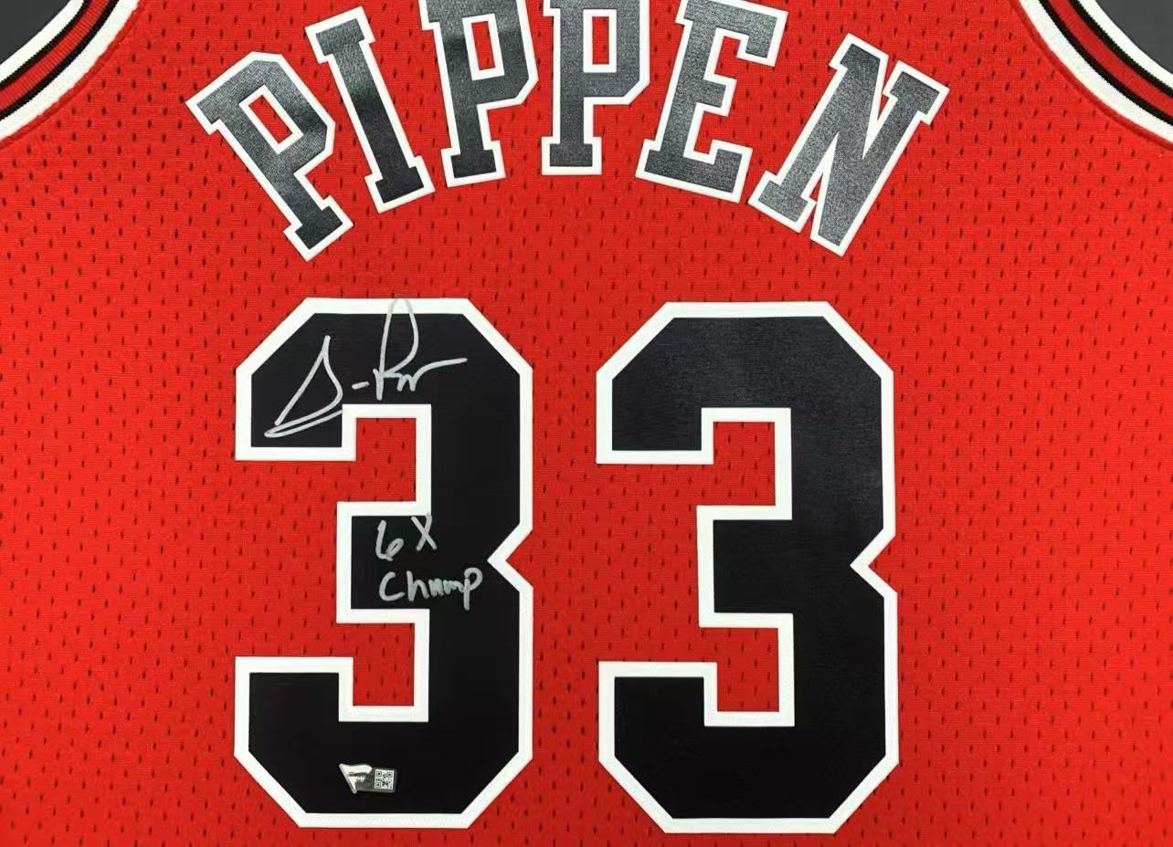 Chicago Bulls Scottie Pippen Autographed Jersey with Personalized Custom Design Framed 00001