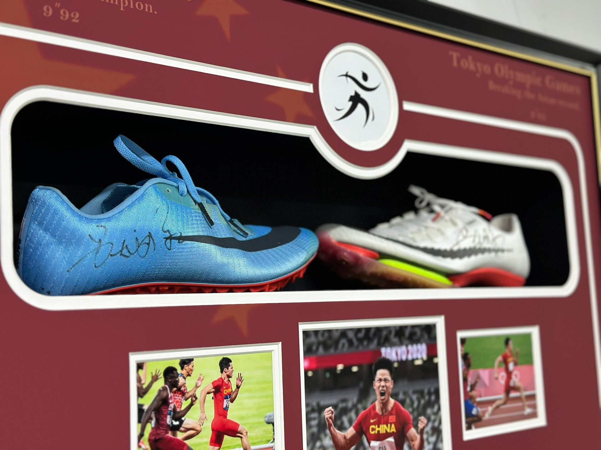 Custom Framed Sneakers 000206