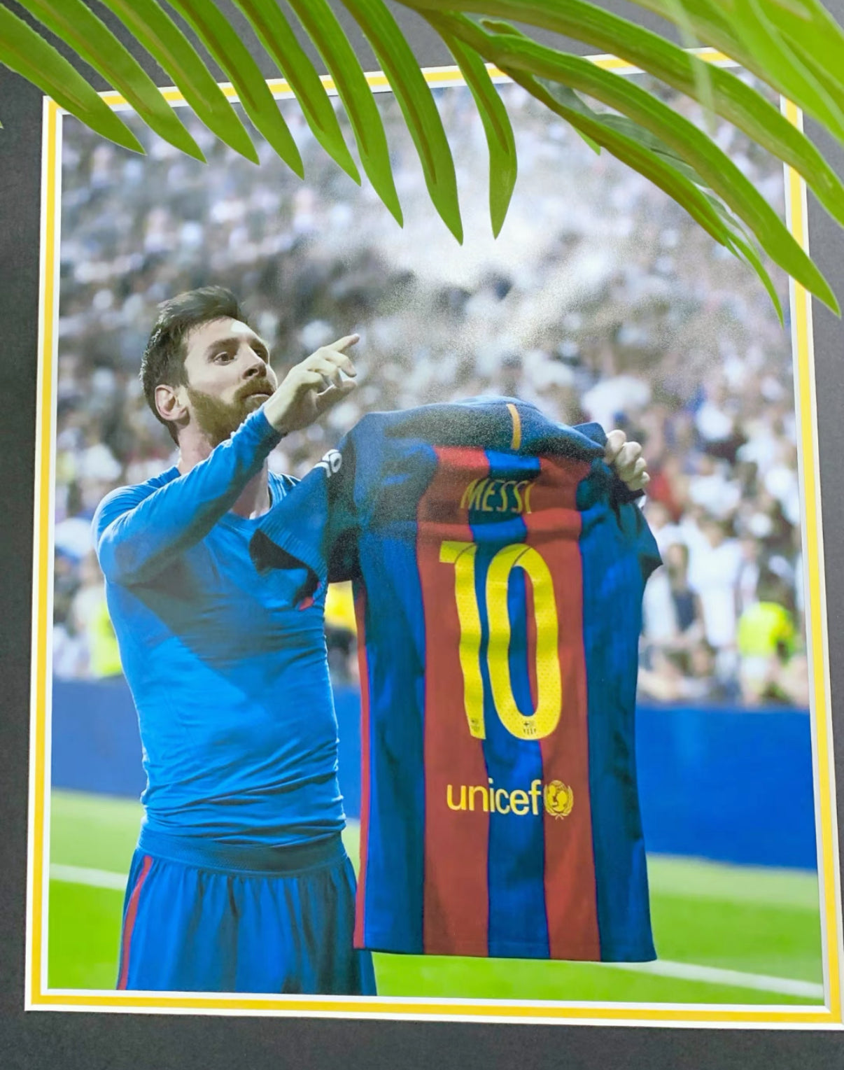 FC Barcelona Lionel Messi Autographed Jersey with Personalized Custom Design Framed 00006