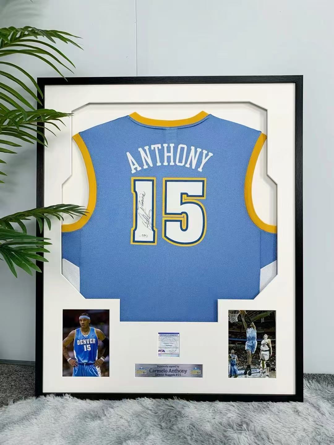 Denver Nuggets Carmelo Anthony Autographed Jersey with Standard Design Framed 00004