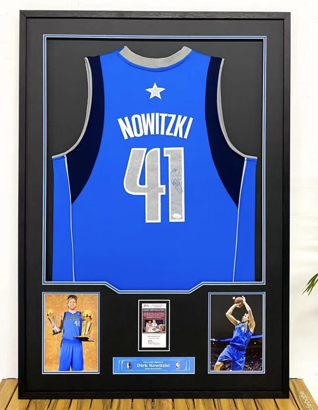 Dallas Mavericks Dirk Nowitzki Autographed Jersey with Standard Design Framed 000011