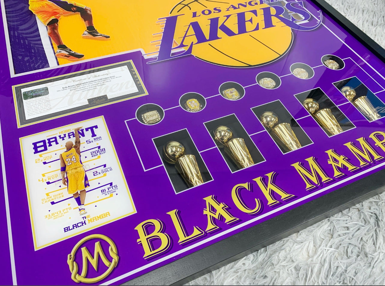Los Angeles Lakers Kobe Bryant Autographed Jersey with Personalized Custom Design Framed 000047