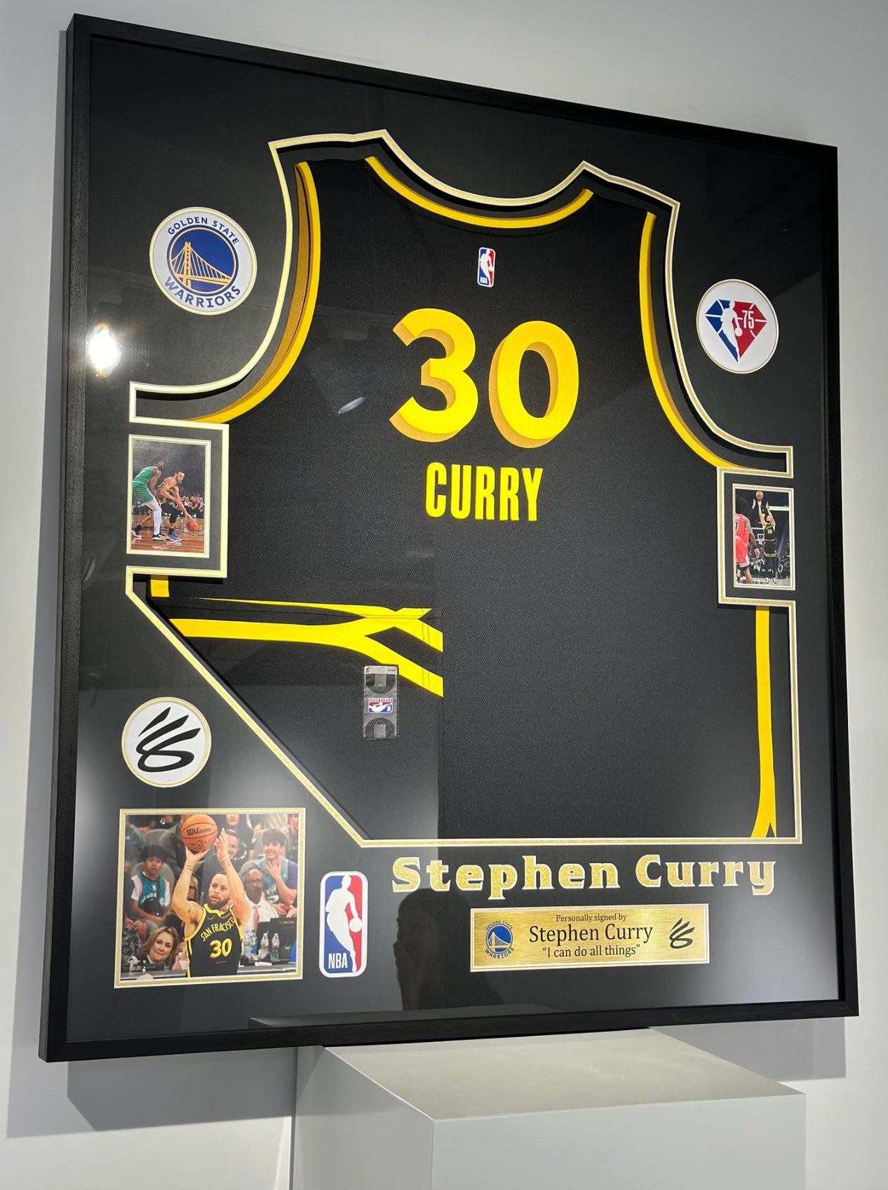Golden State Warriors Stephen Curry Autographed Jersey with Personalized Custom Design Framed 000028