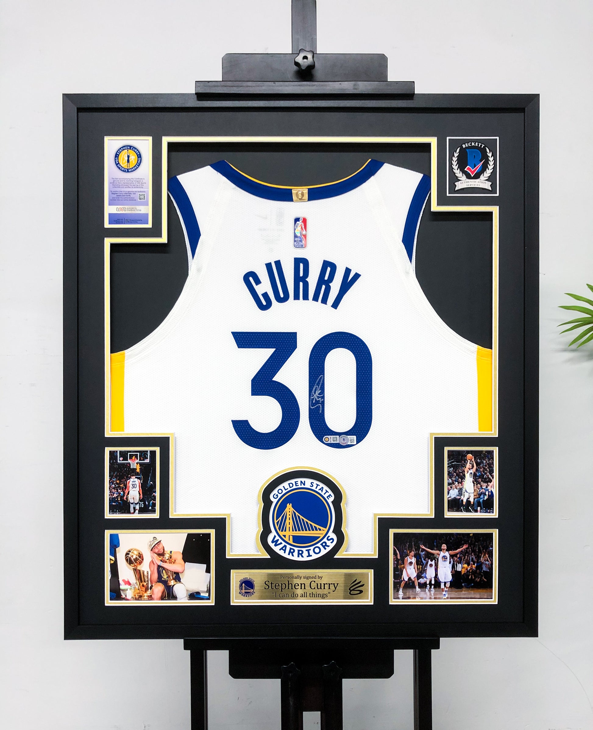 Golden State Warriors Stephen Curry Autographed Jersey with Personalized Custom Design Framed 000031
