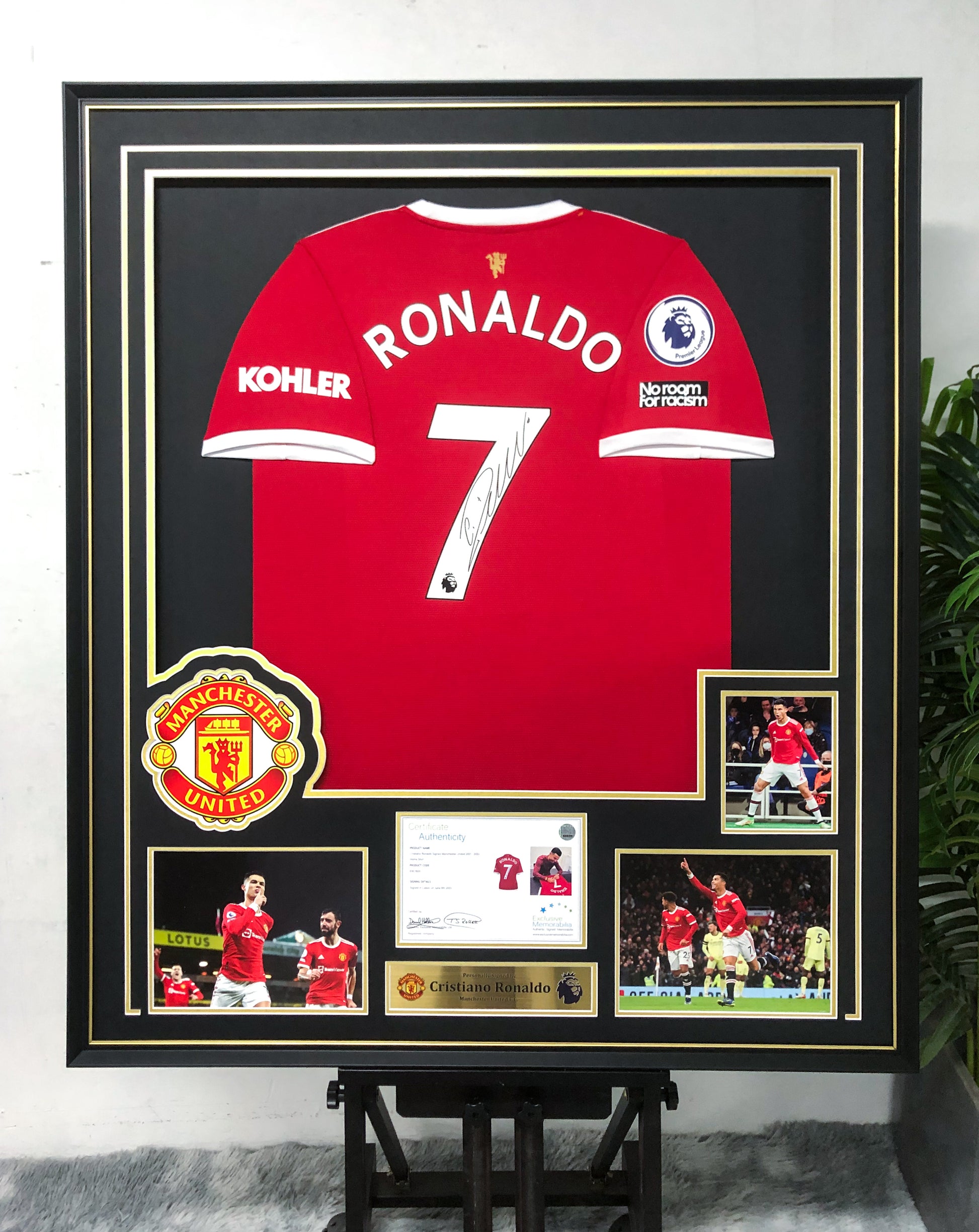 Manchester United Cristiano Ronaldo Autographed Jersey with Personalized Custom Design Framed 00150
