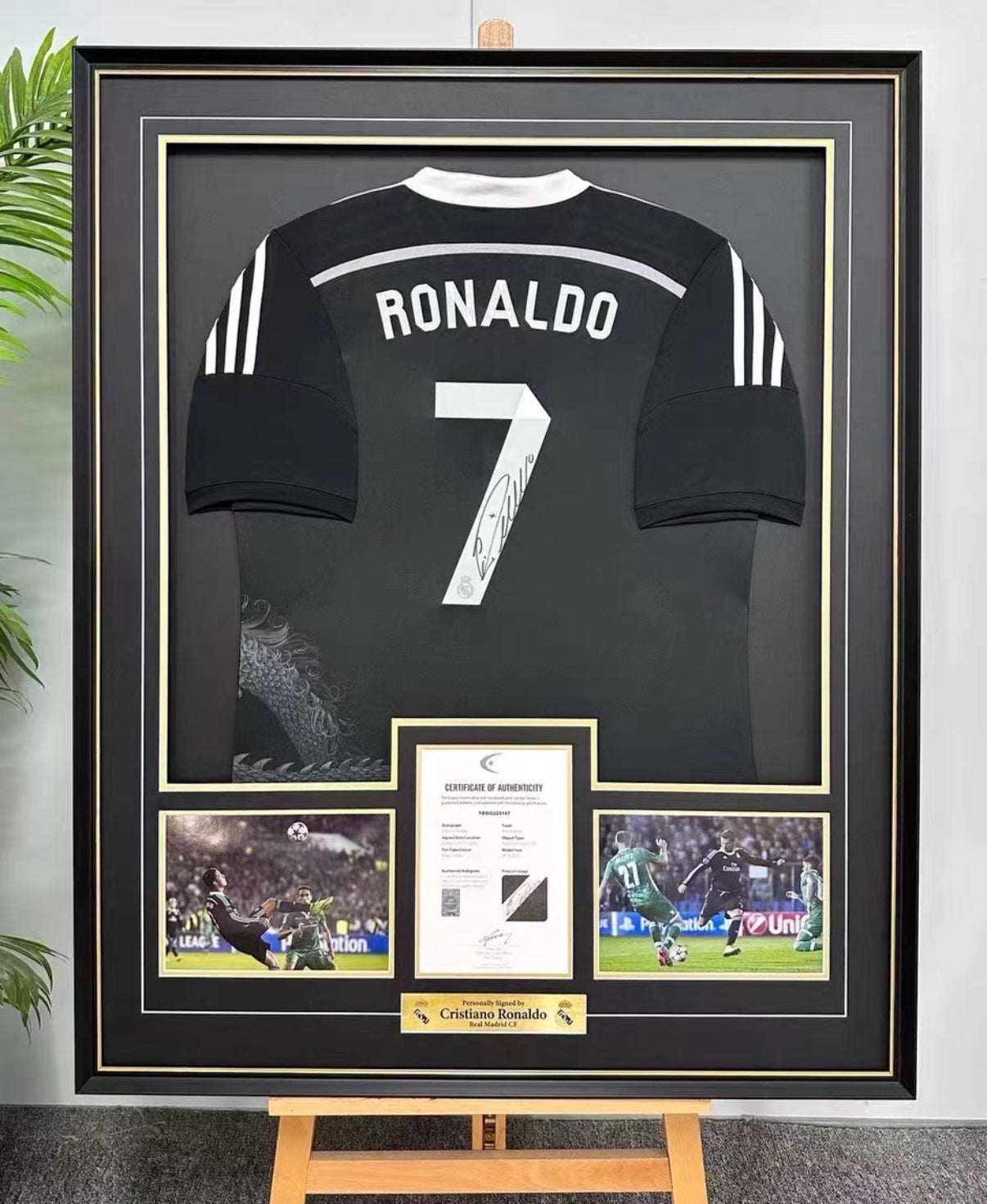 Real Madrid CF Cristiano Ronaldo Autographed Jersey with Personalized Custom Design Framed 000067