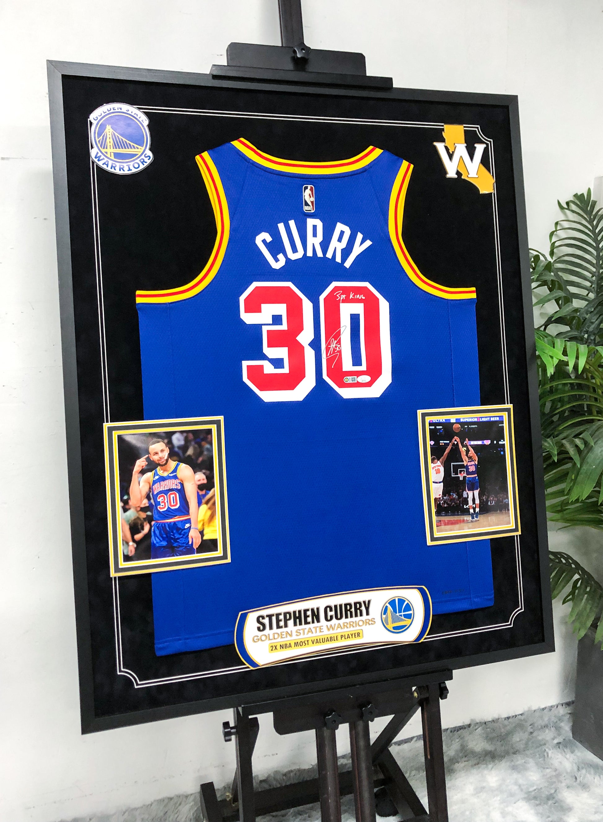 Golden State Warriors Stephen Curry Autographed Jersey with Personalized Custom Design Framed 000061