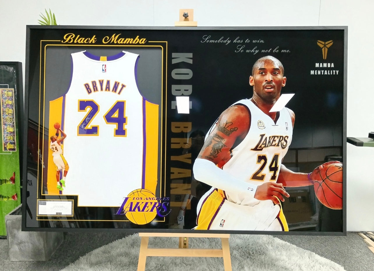 Los Angeles Lakers Kobe Bryant Autographed Jersey with Personalized Custom Design Framed 000064