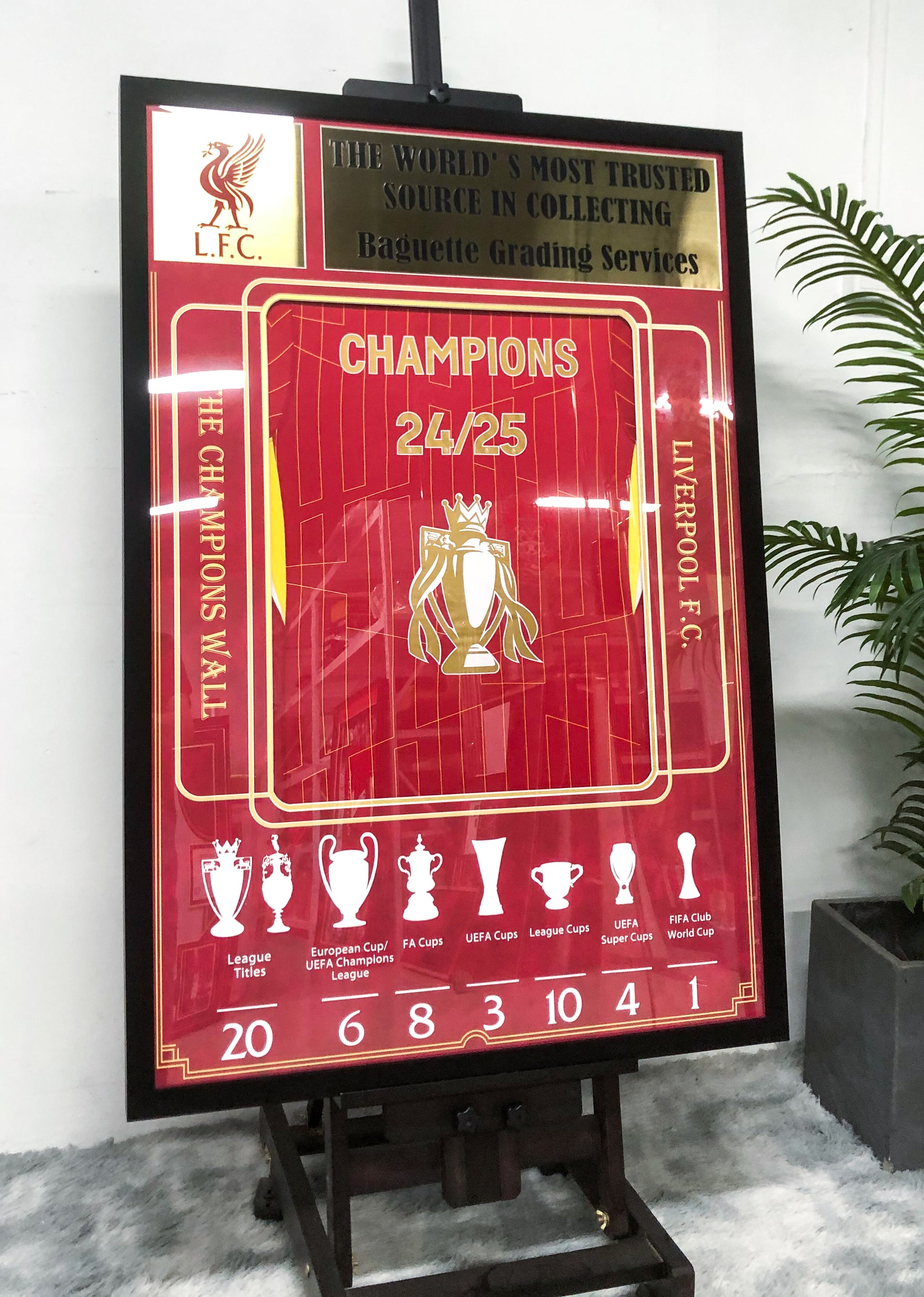 Liverpool FC Football Club Autographed Jersey with Standard Design Framed 000023