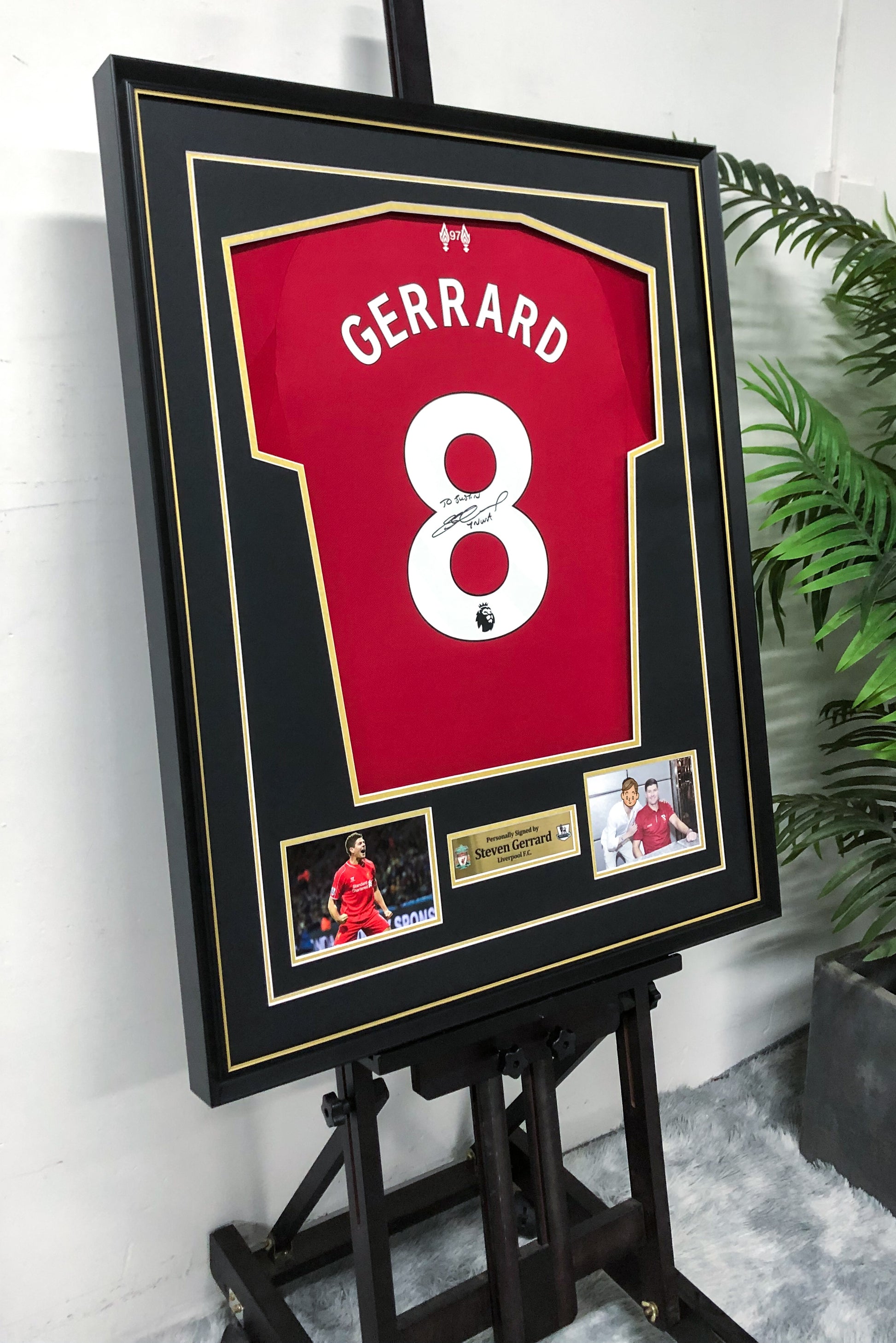 Liverpool FC STEVEN GERRARD Football Club Autographed Jersey with Standard Design Framed 000048