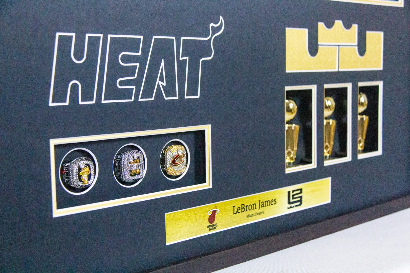 Miami Heat LeBron James Autographed Jersey with Personalized Custom Design Framed 000010