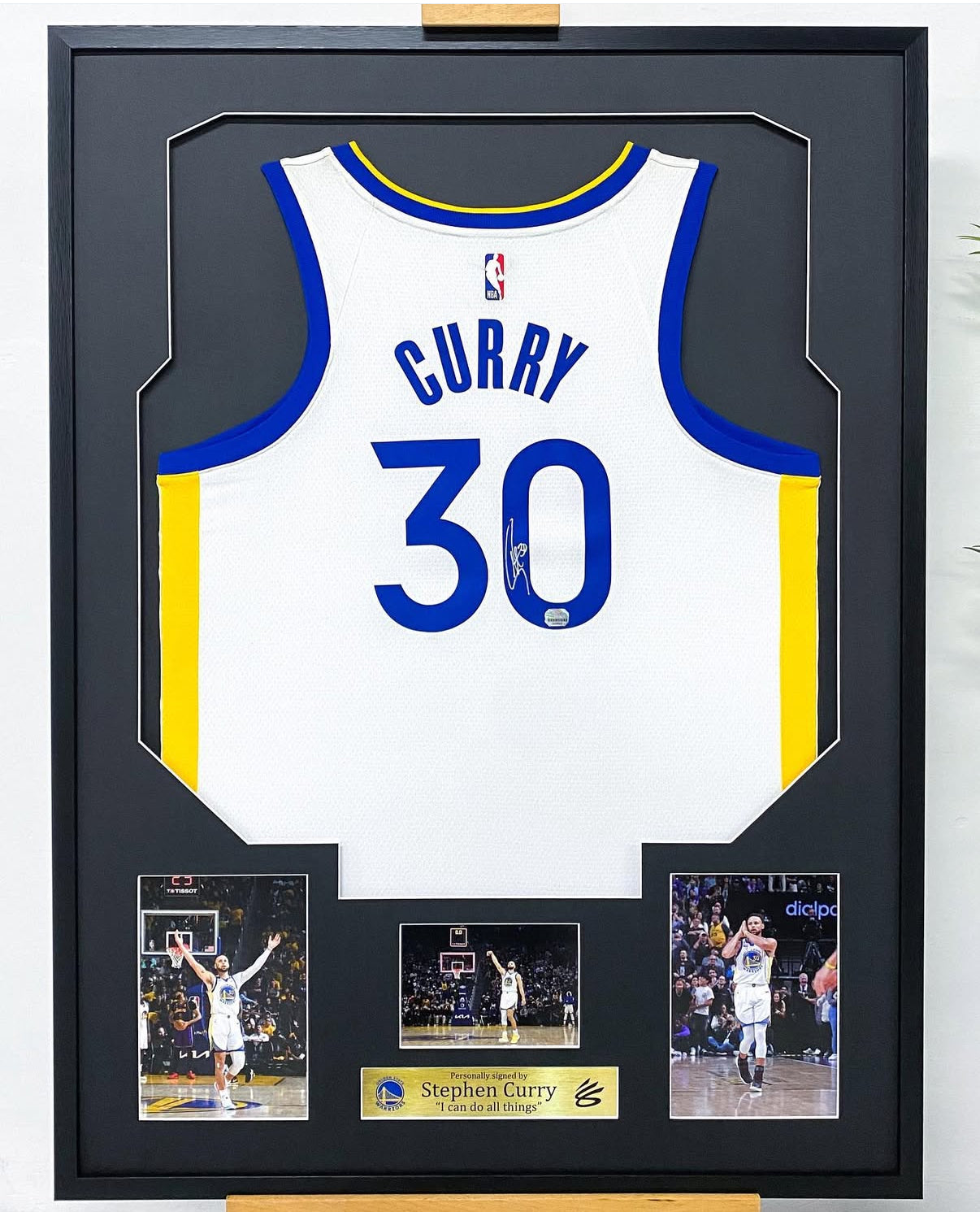 Golden State Warriors Stephen Curry Autographed Jersey with Personalized Custom Design Framed 000057