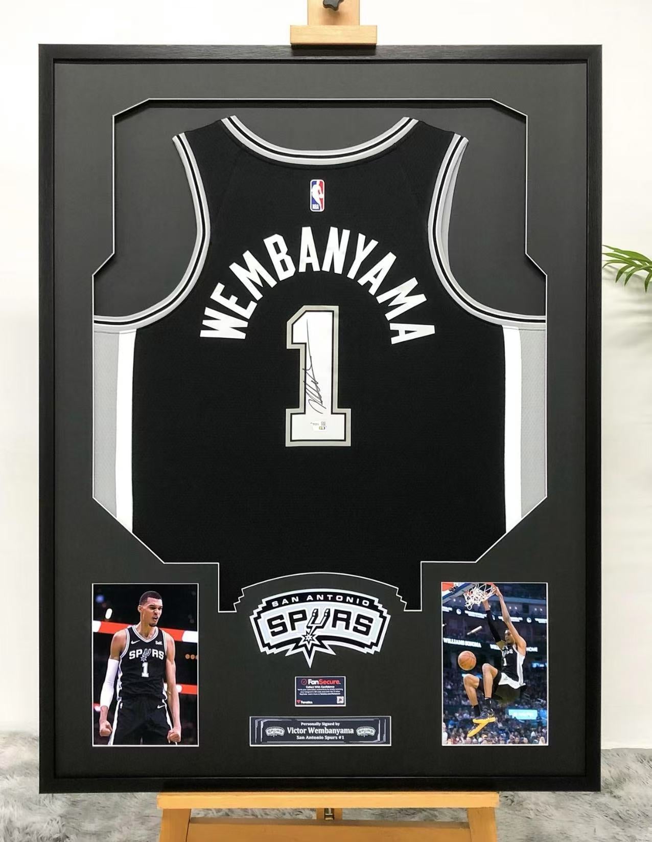San Antonio Spurs Wembanyama Autographed Jersey with Standard Design Framed00004