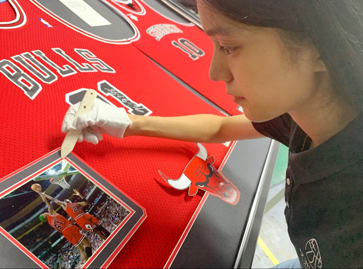 Chicago Bulls Dennis Rodman Autographed Jersey with Personalized Custom Design Framed 000010