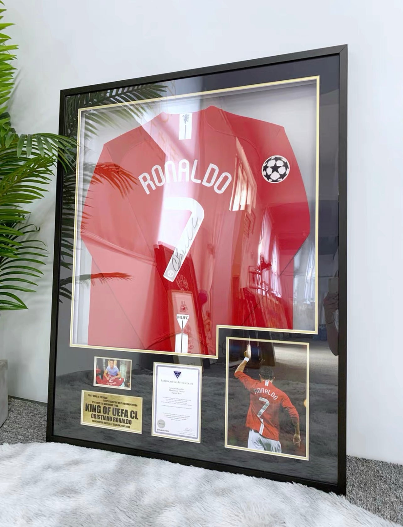 Manchester United Cristiano Ronaldo Autographed Jersey with Personalized Custom Design Framed 00011