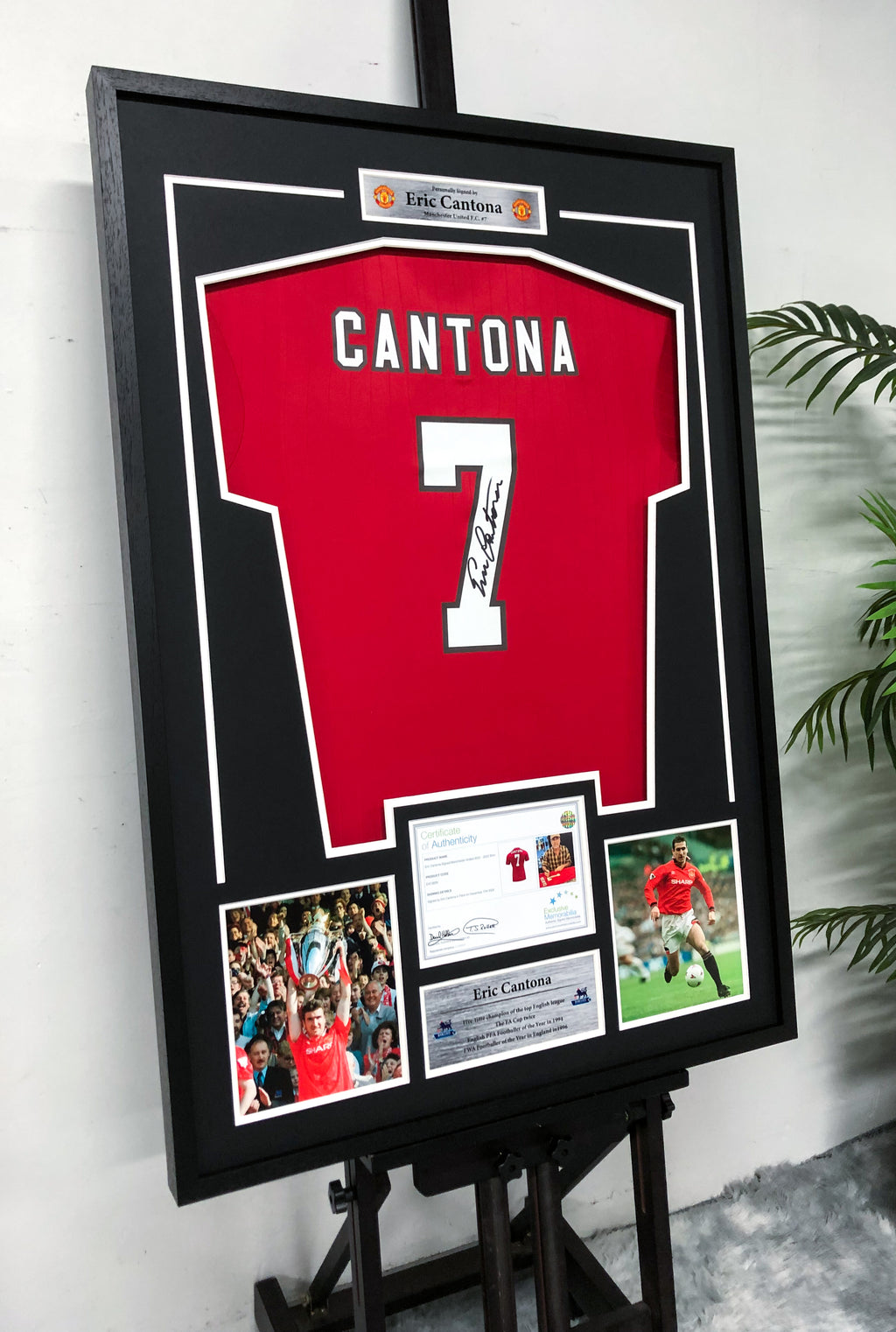 Manchester United Eric Cantona Autographed Jersey with Personalized Custom Design Framed 000083