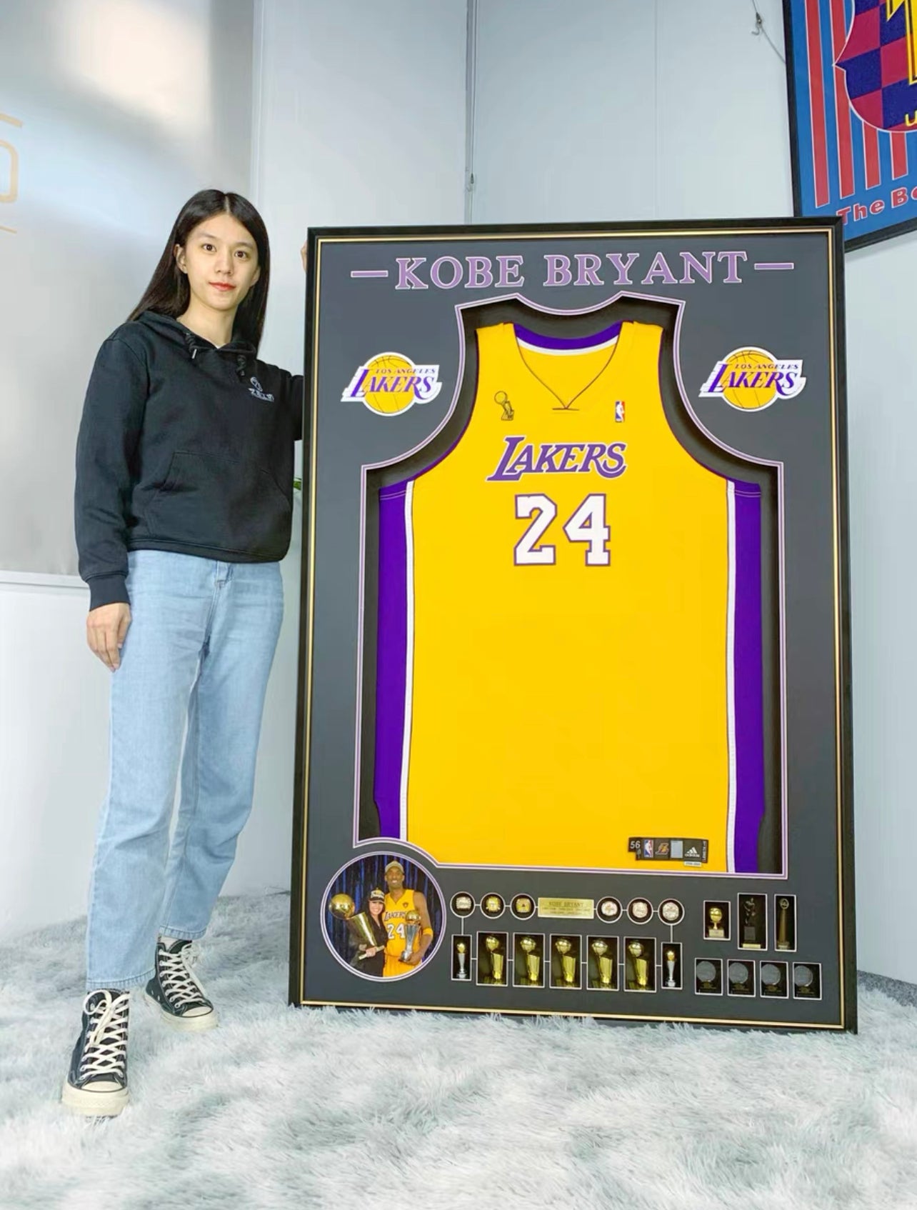 Los Angeles Lakers Kobe Bryant Autographed Jersey with Personalized Custom Design Framed 000077