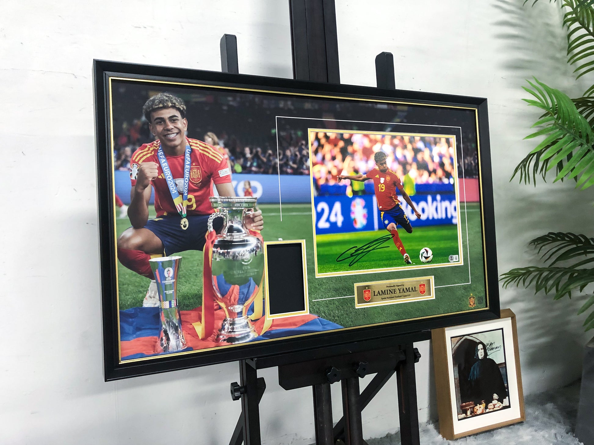 LAMINE YAMAL Poster with Personalized Custom Design Framed 000112