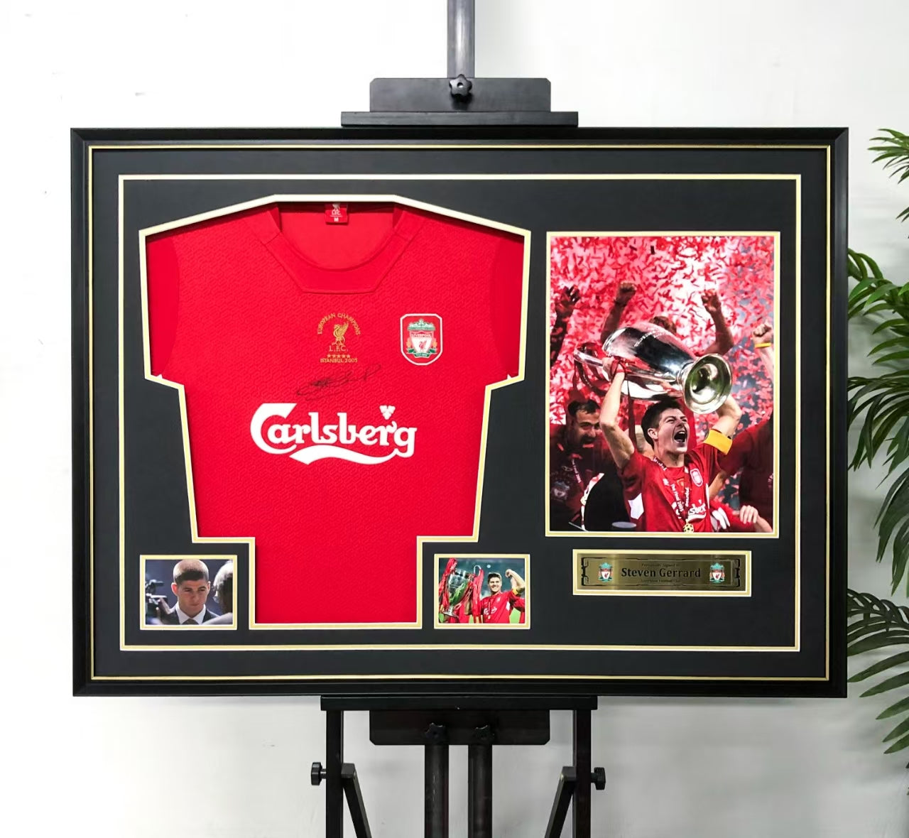 Liverpool FC STEVEN GERRARD Football Club Autographed Jersey with Standard Design Framed 000047