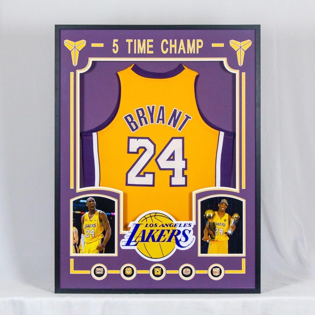 Los Angeles Lakers Kobe Bryant Autographed Jersey with Personalized Custom Design Framed 000056