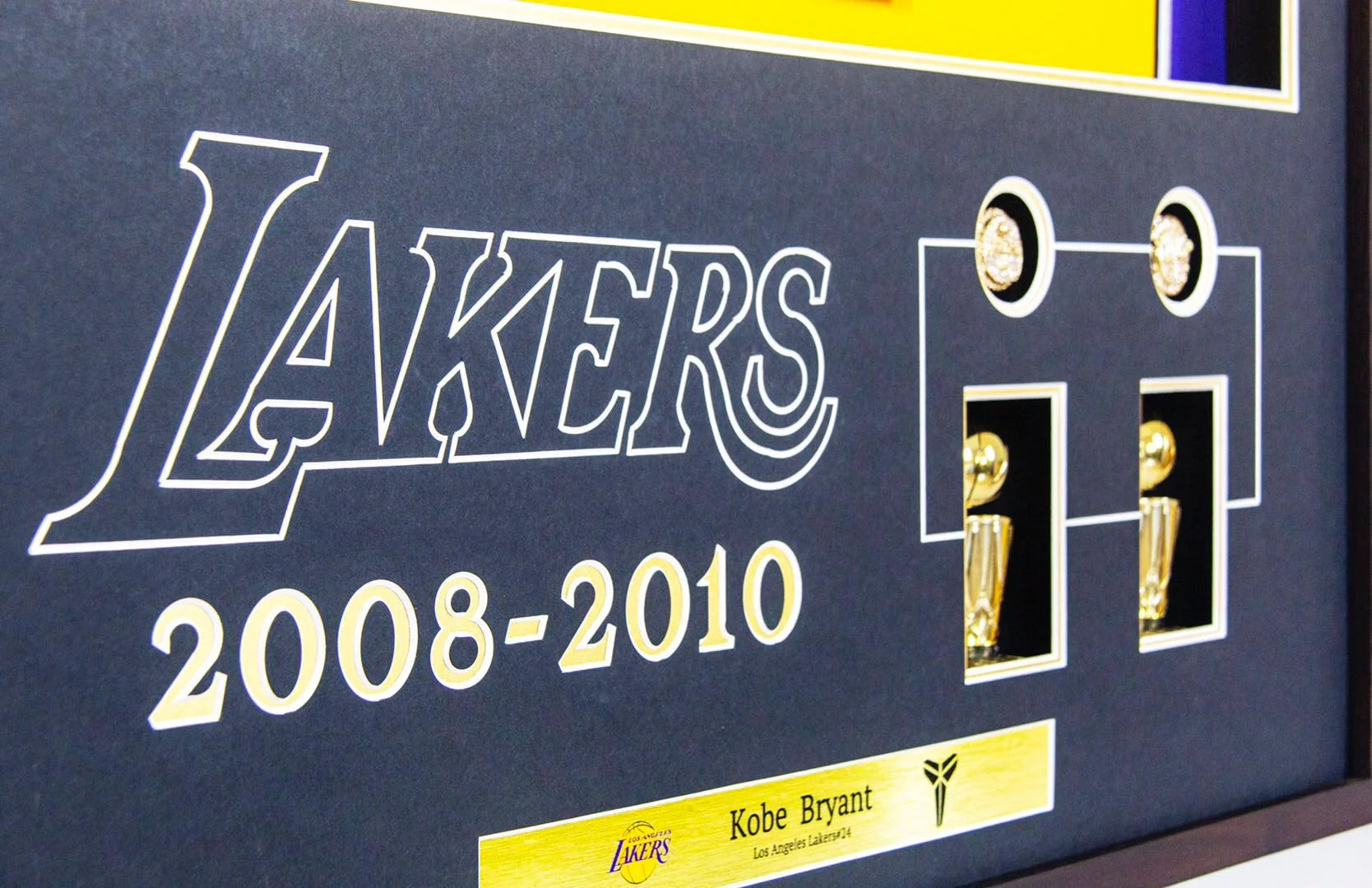 Los Angeles Lakers Kobe Bryant Autographed Jersey with Personalized Custom Design Framed 000013