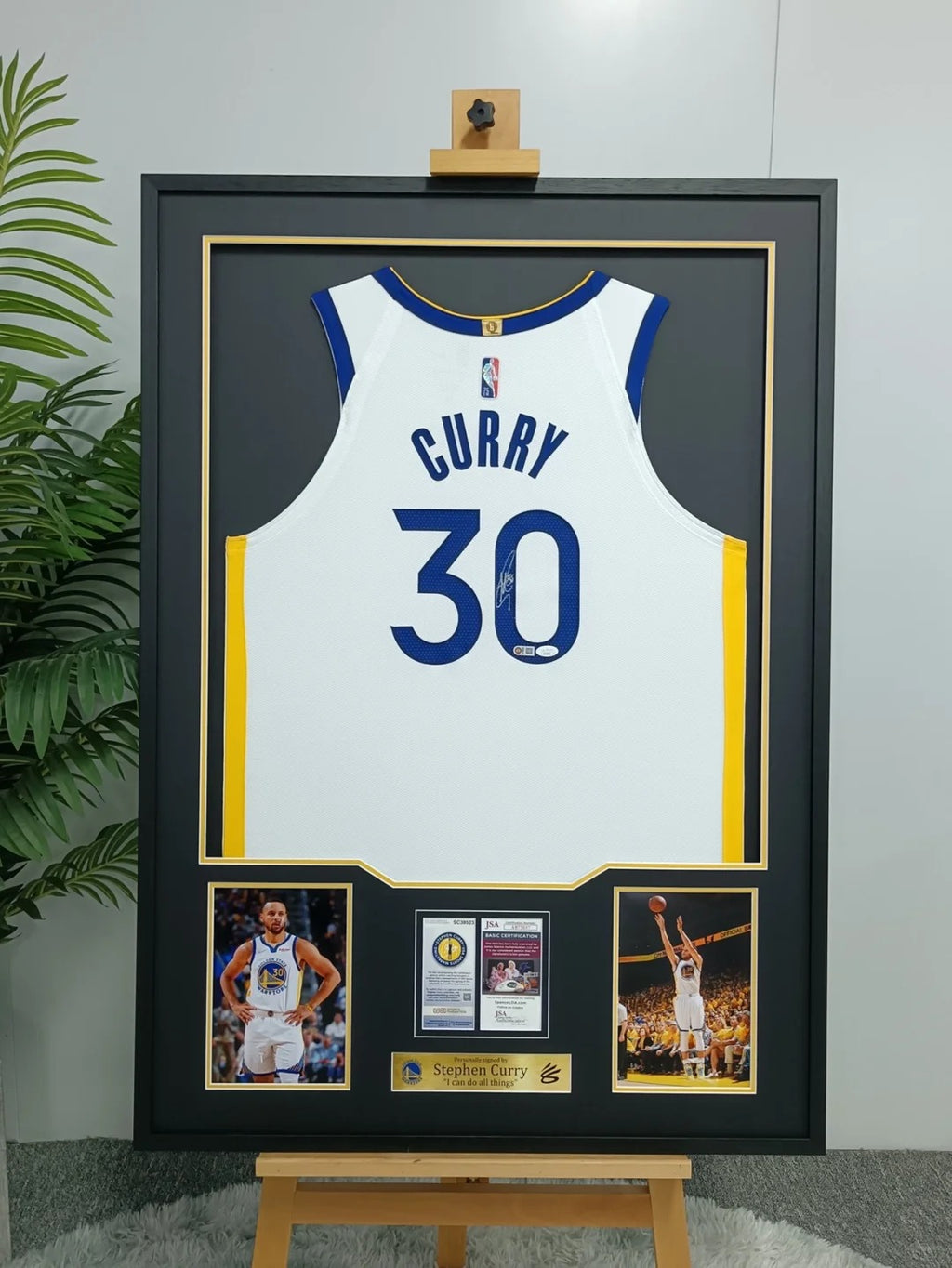 Golden State Warriors Stephen Curry Autographed Jersey with Standard Design Framed000024