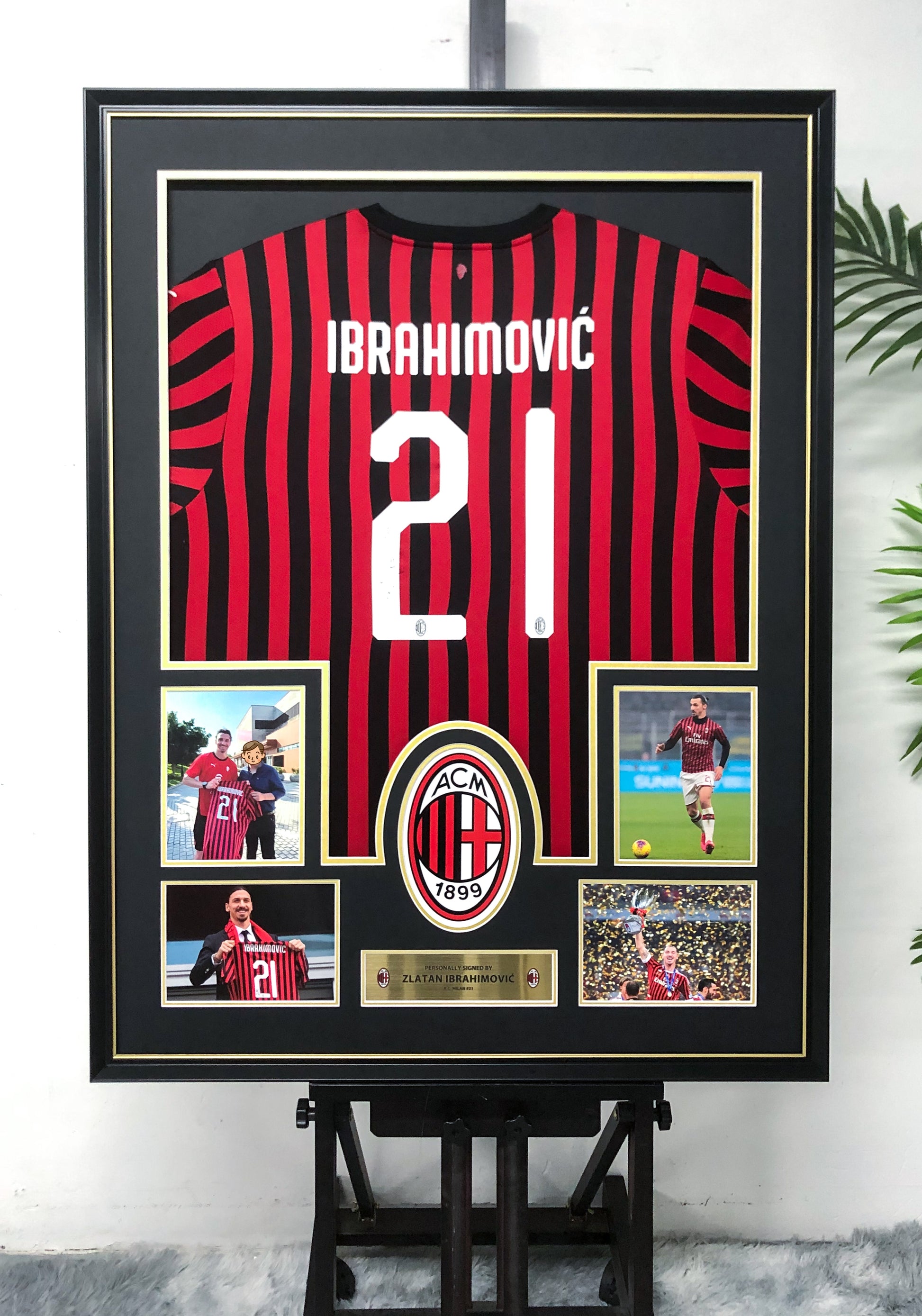 A.C. Milan Ibrahimović Autographed Jersey with Personalized Custom Design Framed 00024