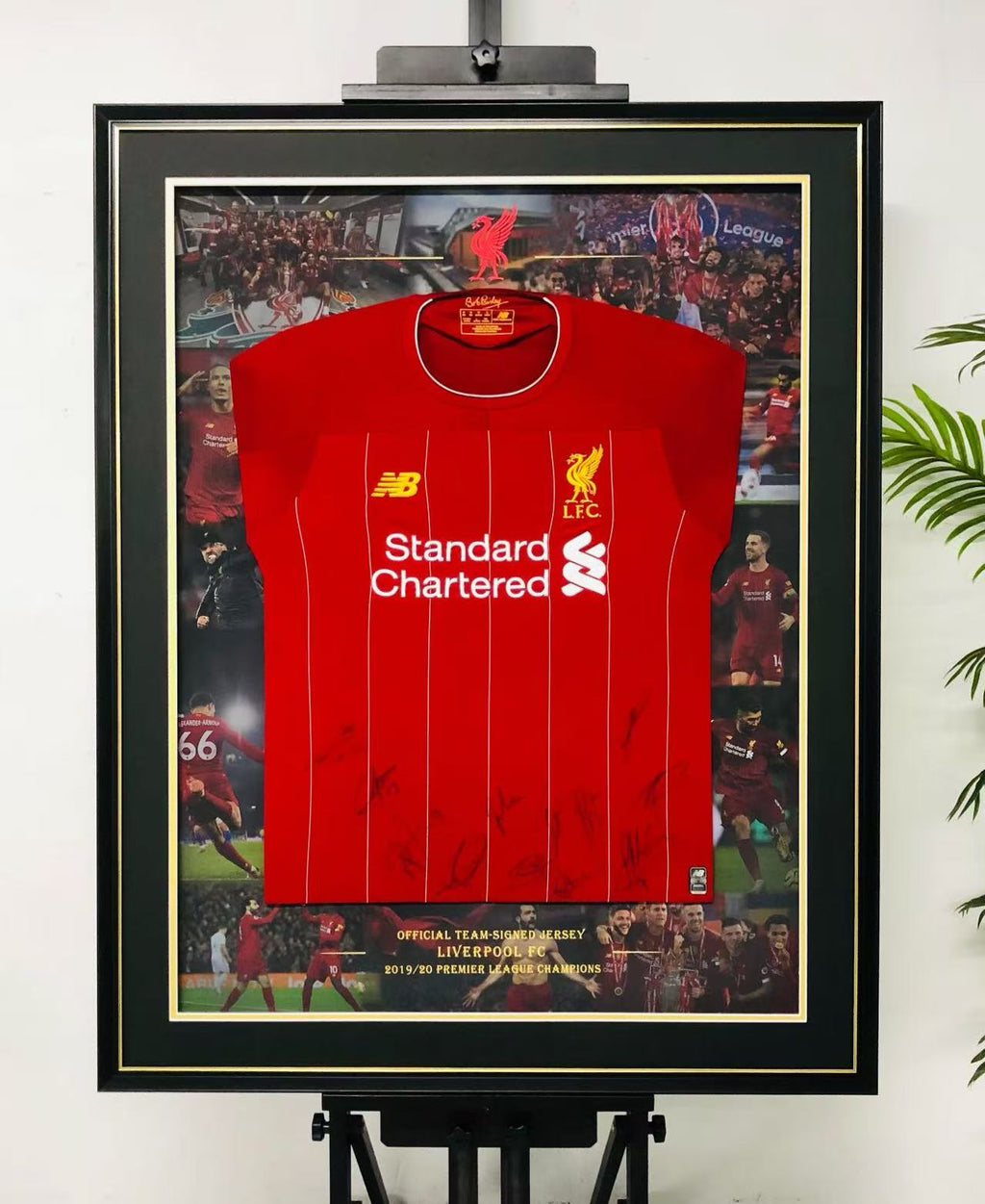 Liverpool FC Football Club Autographed Jersey with Standard Design Framed 000040