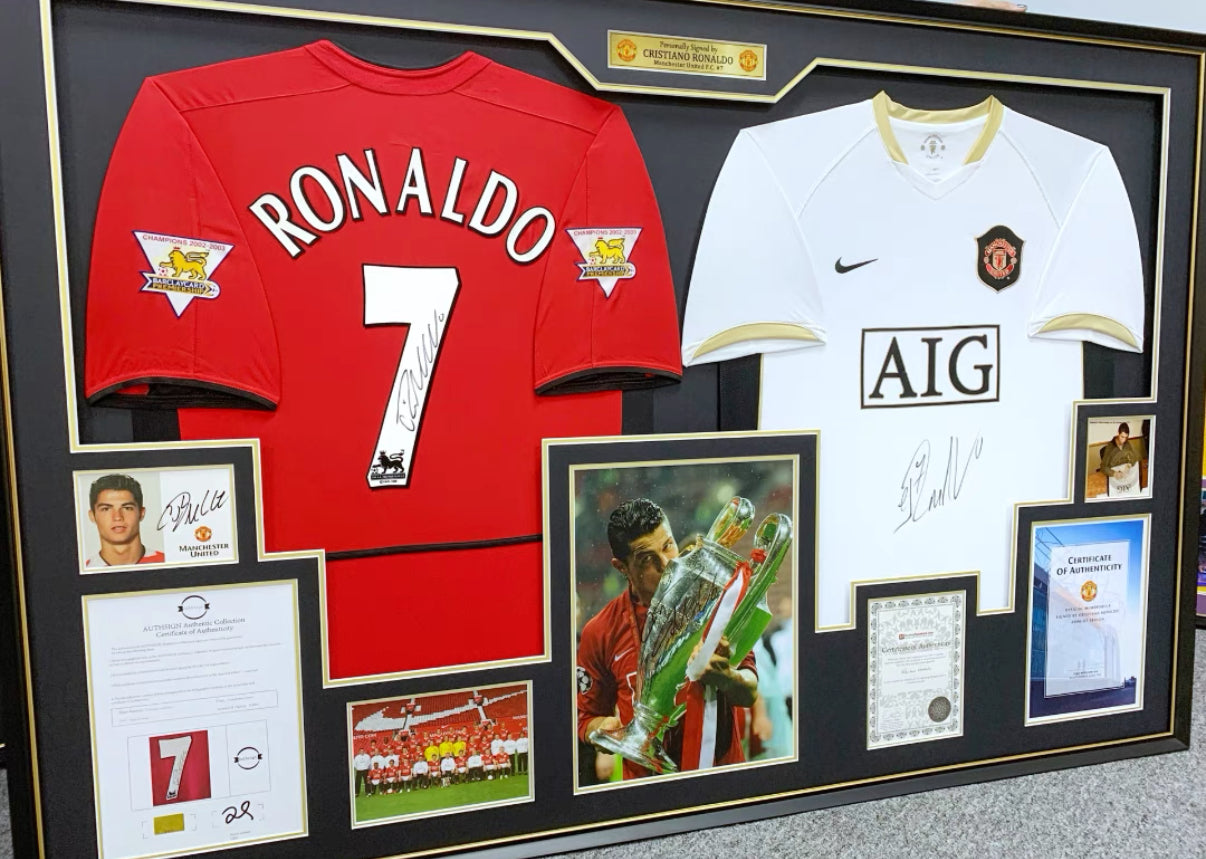 Manchester United Cristiano Ronaldo Autographed Jersey with Personalized Custom Design Framed 000019