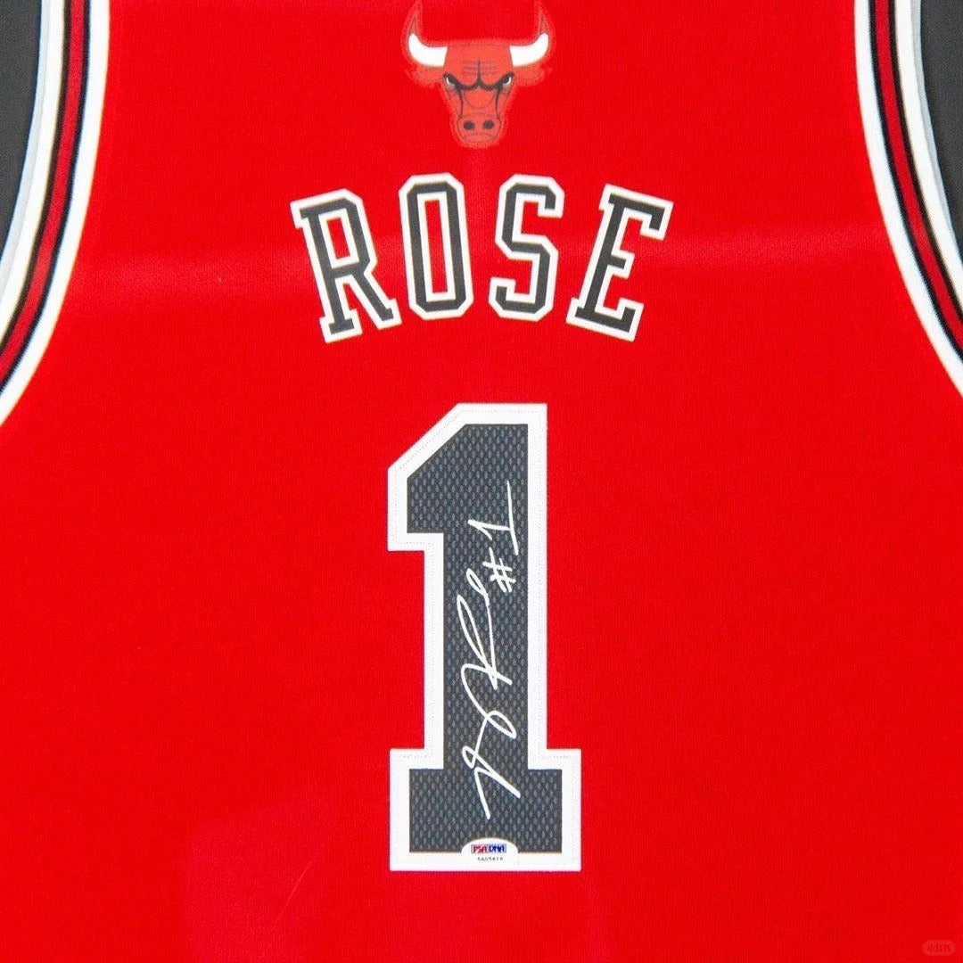 Chicago Bulls Derrick Rose Autographed Jersey with Standard Design Framed 00004