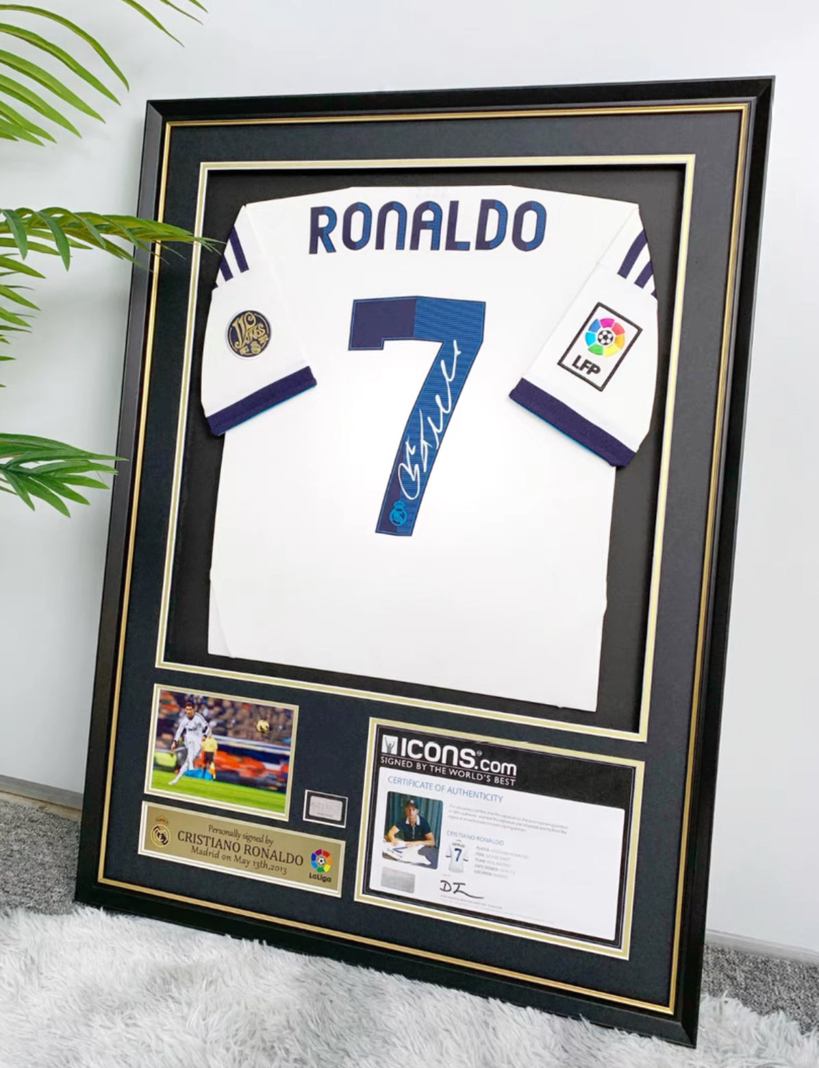 Real Madrid CF Cristiano Ronaldo Autographed Jersey with Personalized Custom Design Framed 000021