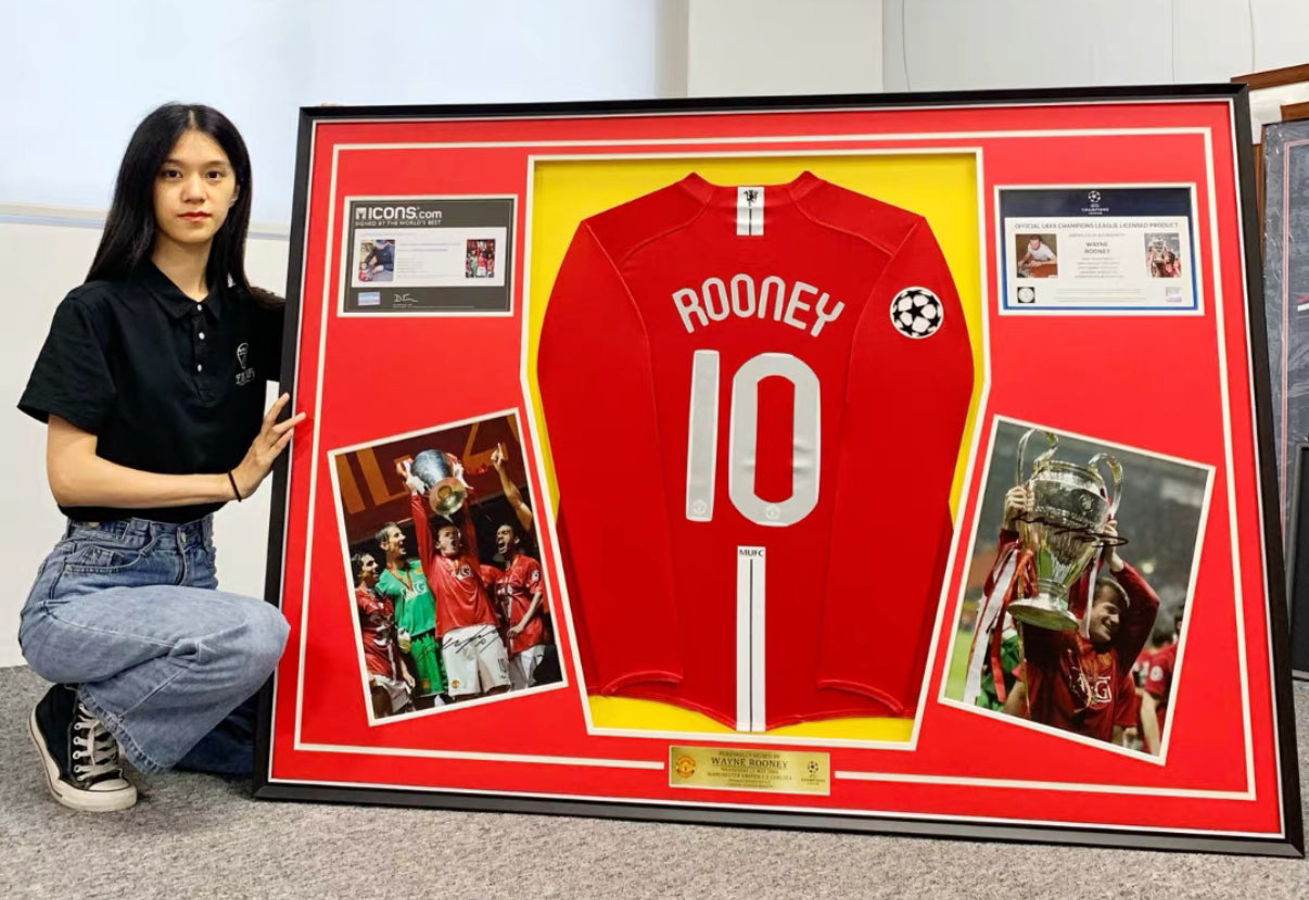 Manchester United Wayne Rooney Autographed Jersey with Personalized Custom Design Framed 000016