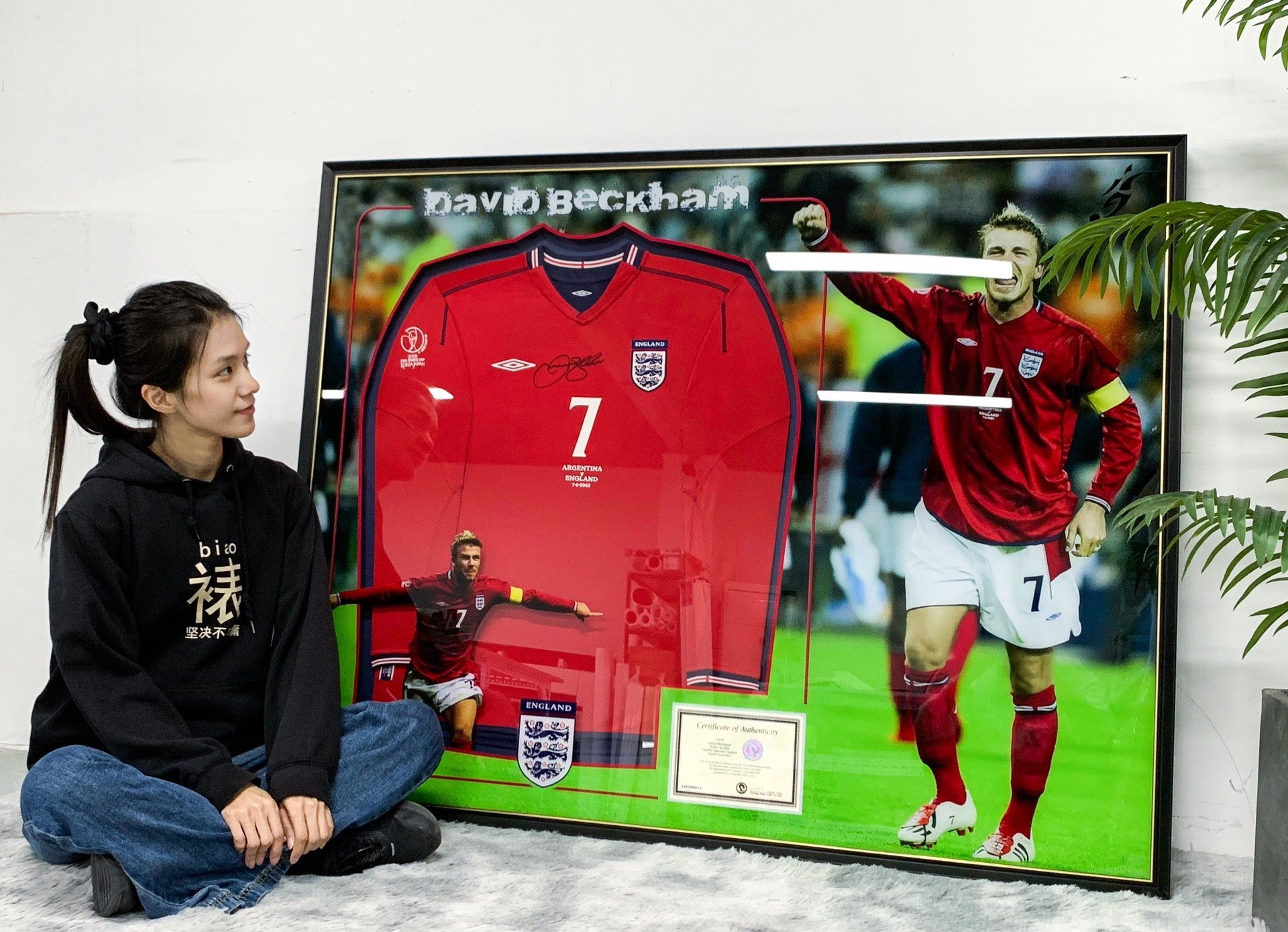 England National Football Team David Beckham Autographed Jersey with Personalized Custom Design Framed 00019
