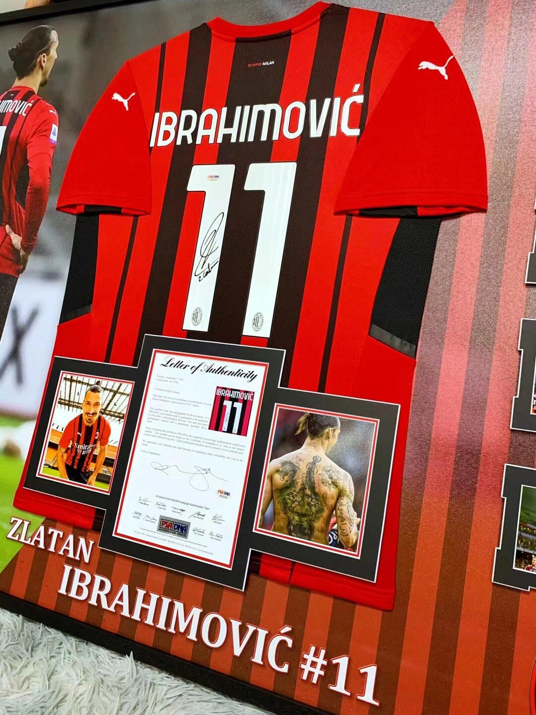 A.C. Milan Ibrahimović Autographed Jersey with Personalized Custom Design Framed 00016