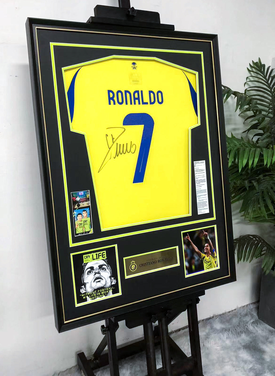 Al-Nassr FC Cristiano Ronaldo Autographed Jersey with Personalized Custom Design Framed 000072