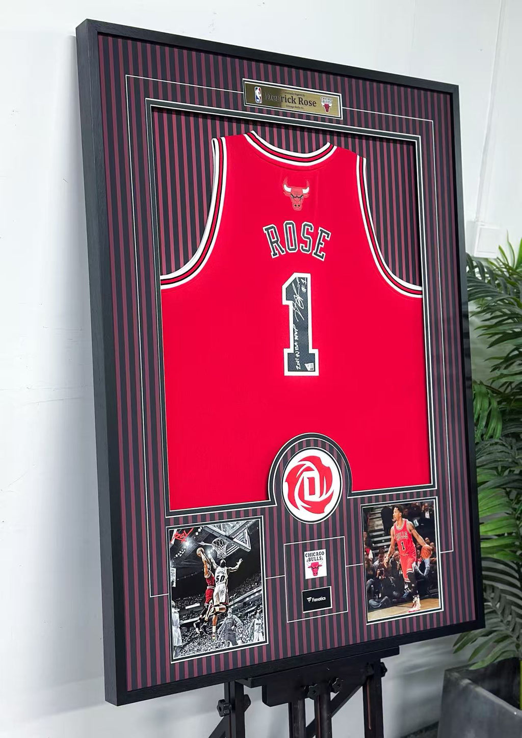 Chicago Bulls Derrick Rose Autographed Jersey with Personalized Custom Design Framed 00016