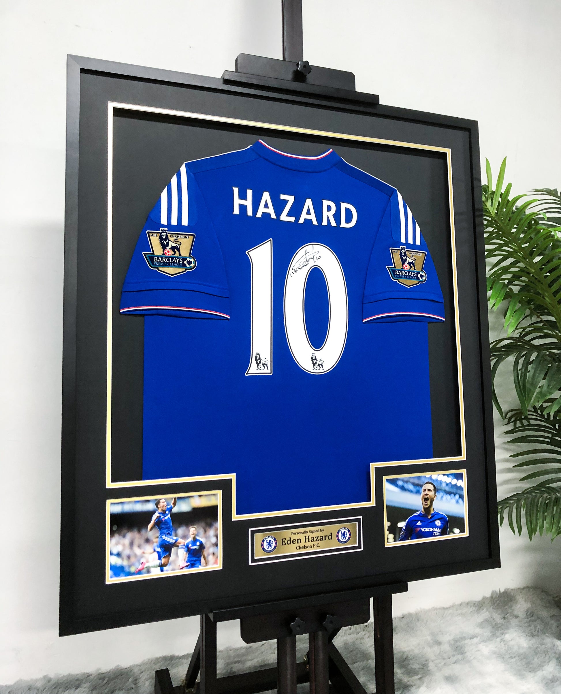 Chelsea FC Eden Hazard Autographed Jersey with Classic Design Framed 00012