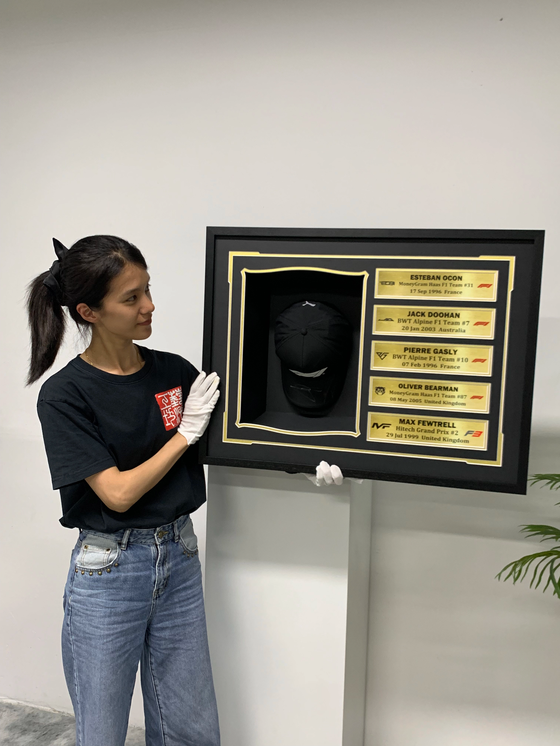 F1 racing driver's cap Custom Framing 000233