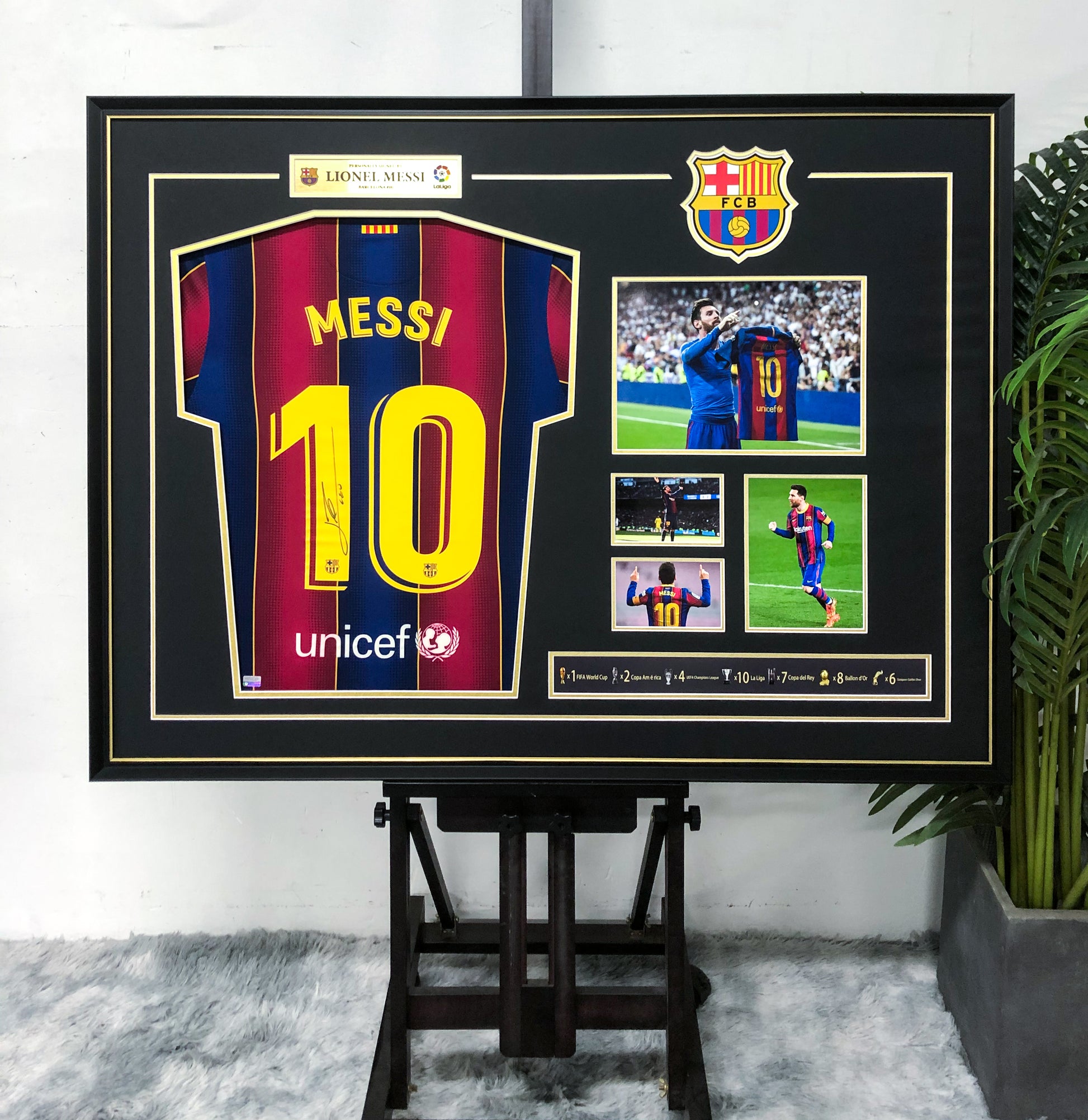 FC Barcelona Lionel Messi Poster with Personalized Custom Design Framed 000064