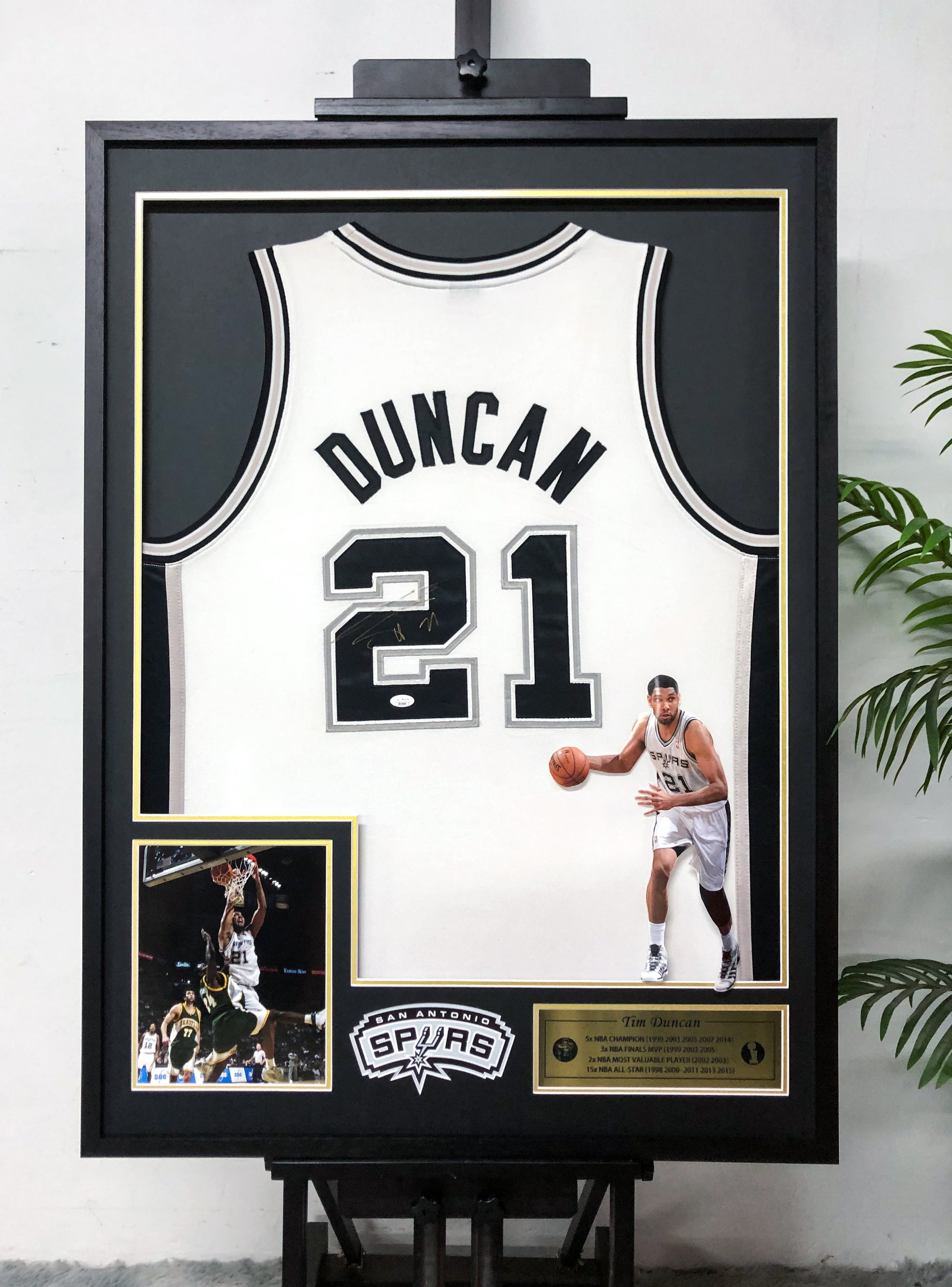 San Antonio Spurs Tim Duncan Autographed Jersey with Personalized Custom Design Framed 00003