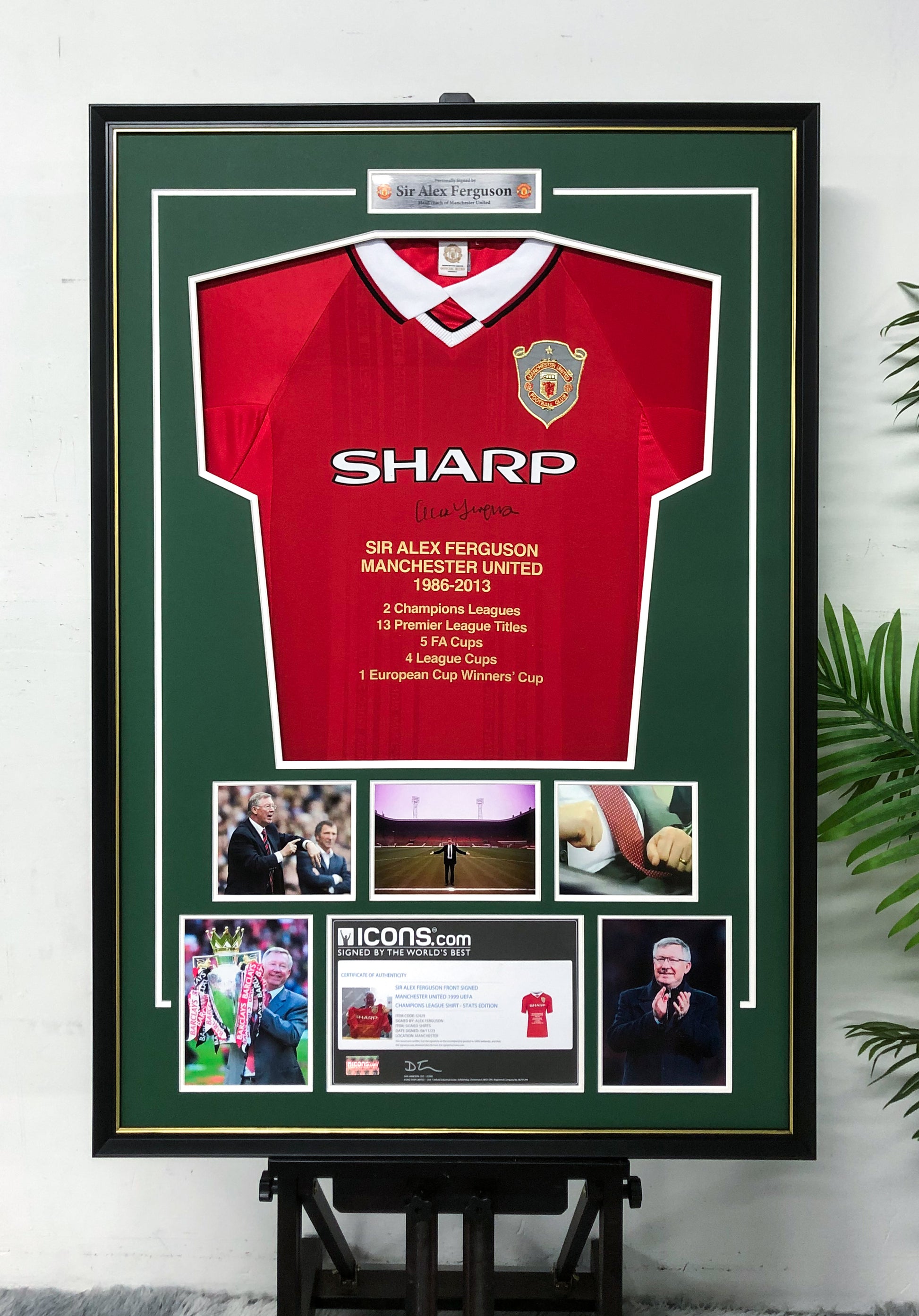 Manchester United  Ferguson Autographed Jersey with Personalized Custom Design Framed 000089