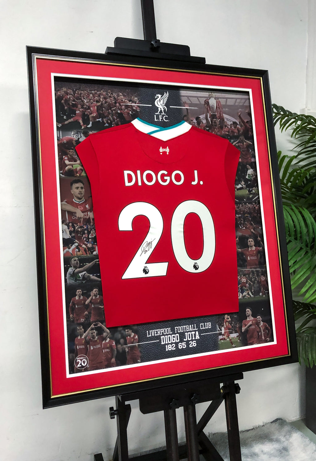 Liverpool FC Football Club Diogo Jota Autographed Jersey with Standard Design Framed 000039