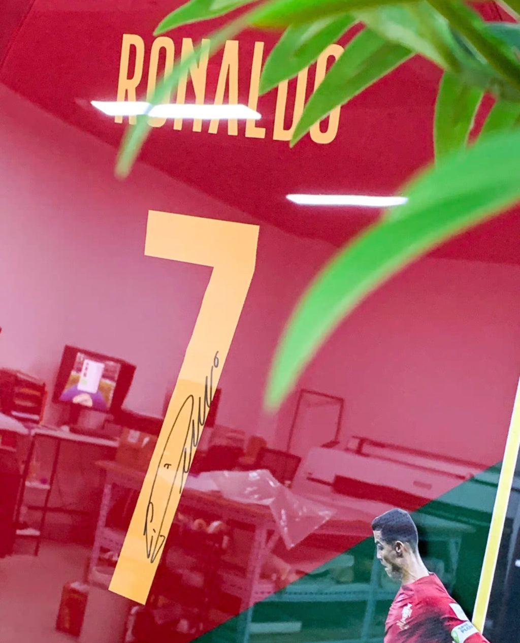 Cristiano Ronaldo簽名球衣人物剪影經典設計裱框000031
